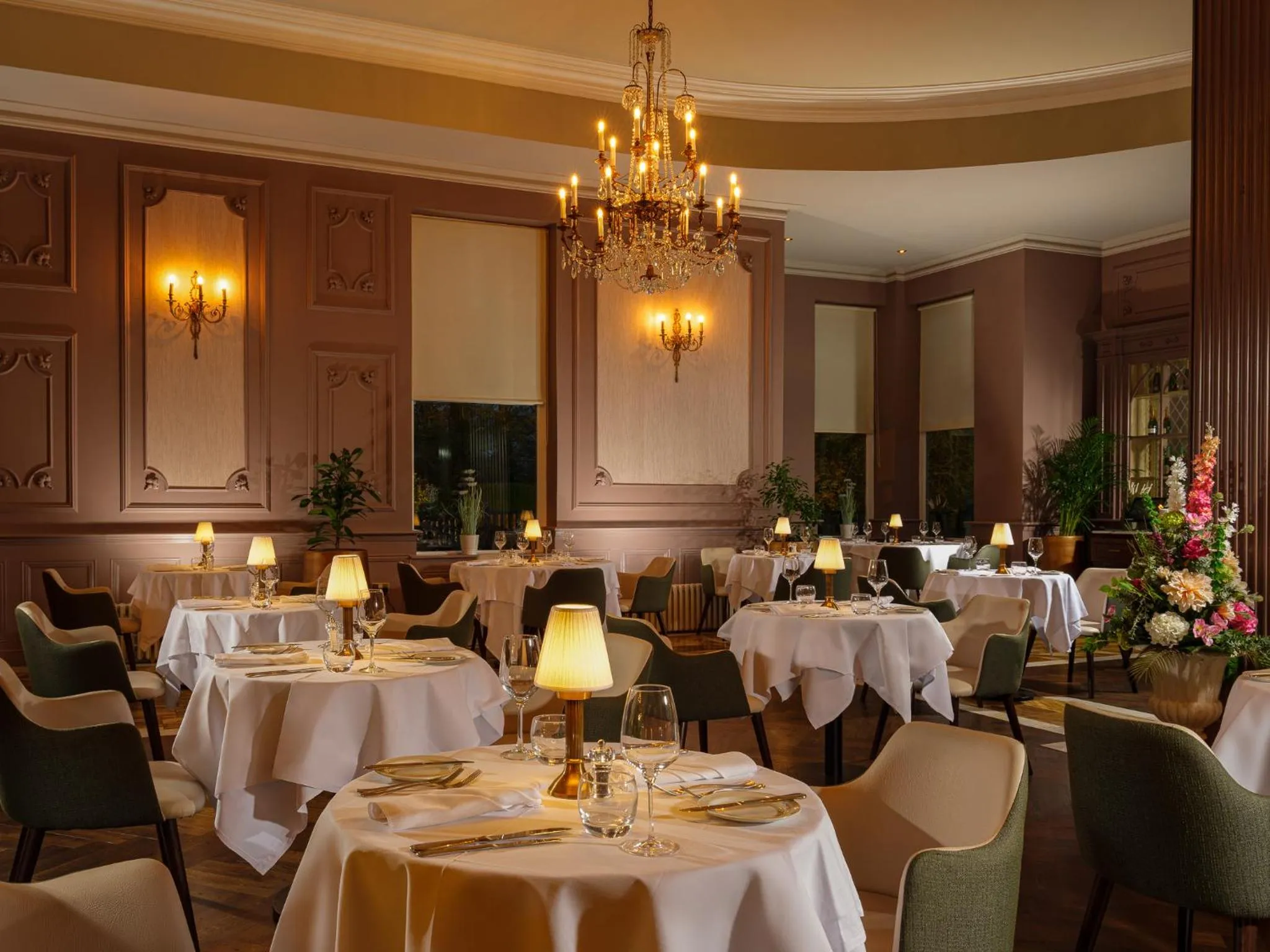 Restaurant/places to eat in Killashee Hotel