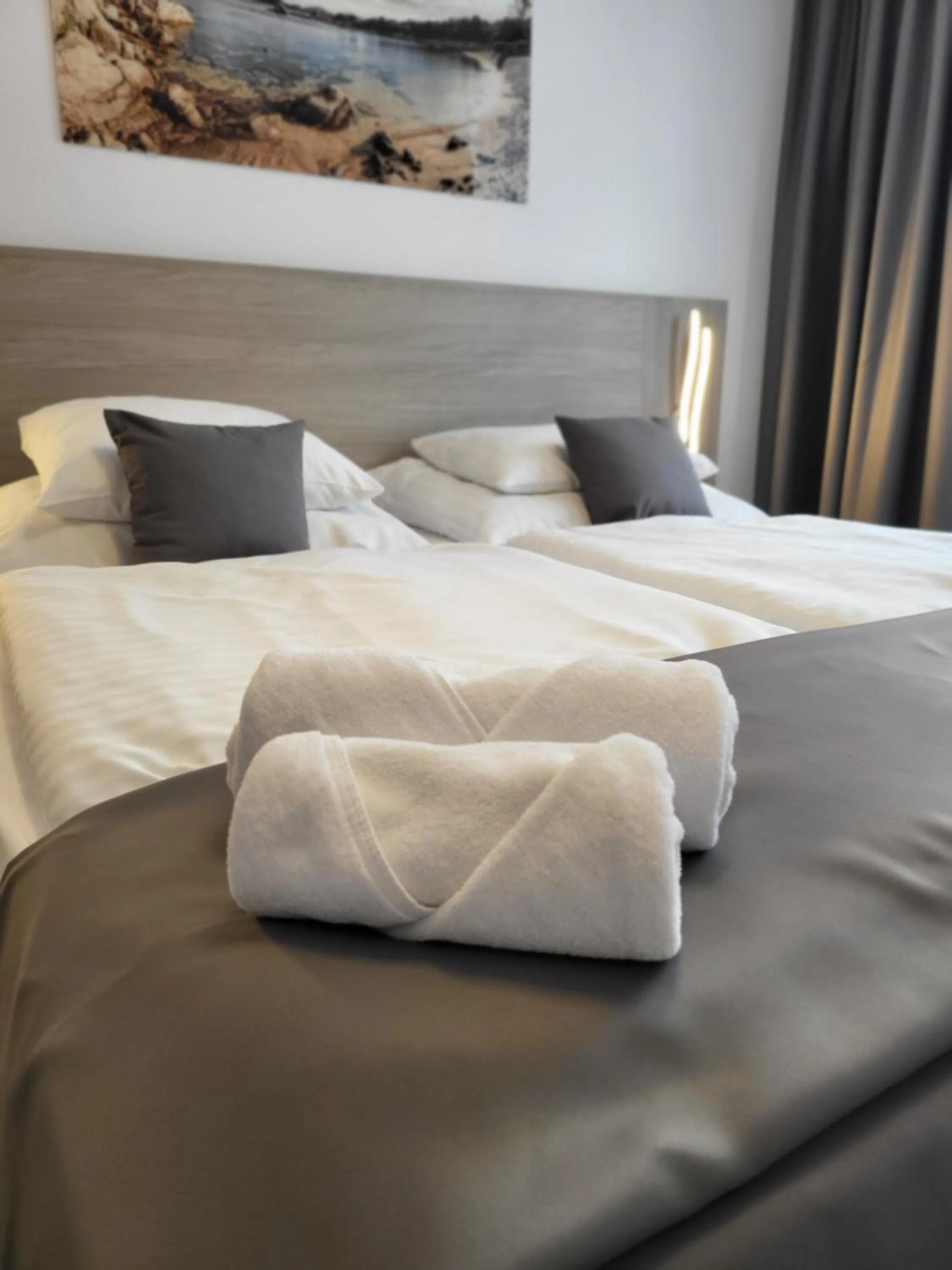 Bedroom, Bed in Hotel Crystal