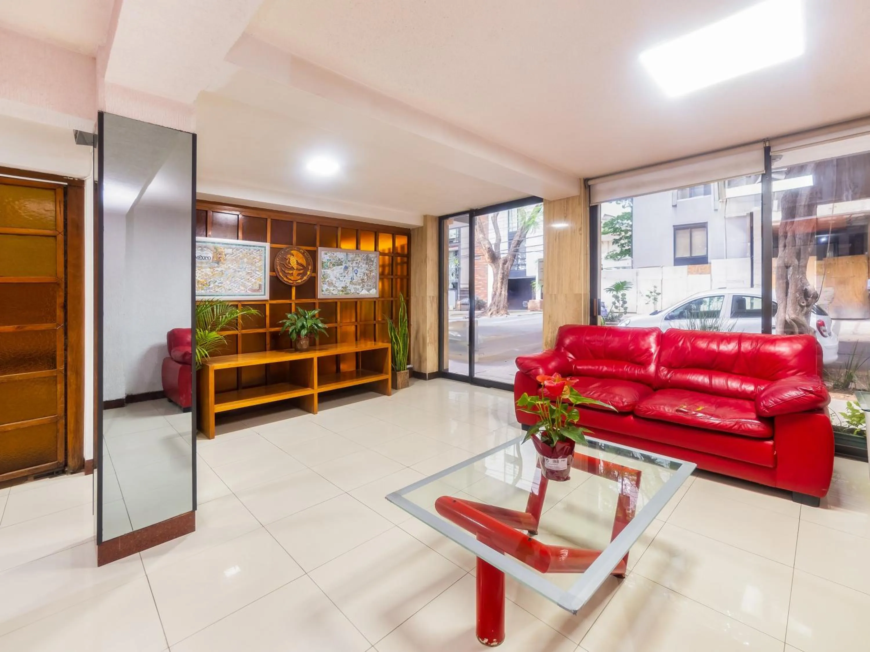 Lobby or reception in Capital O Hotel Suites Marne, Mexico City