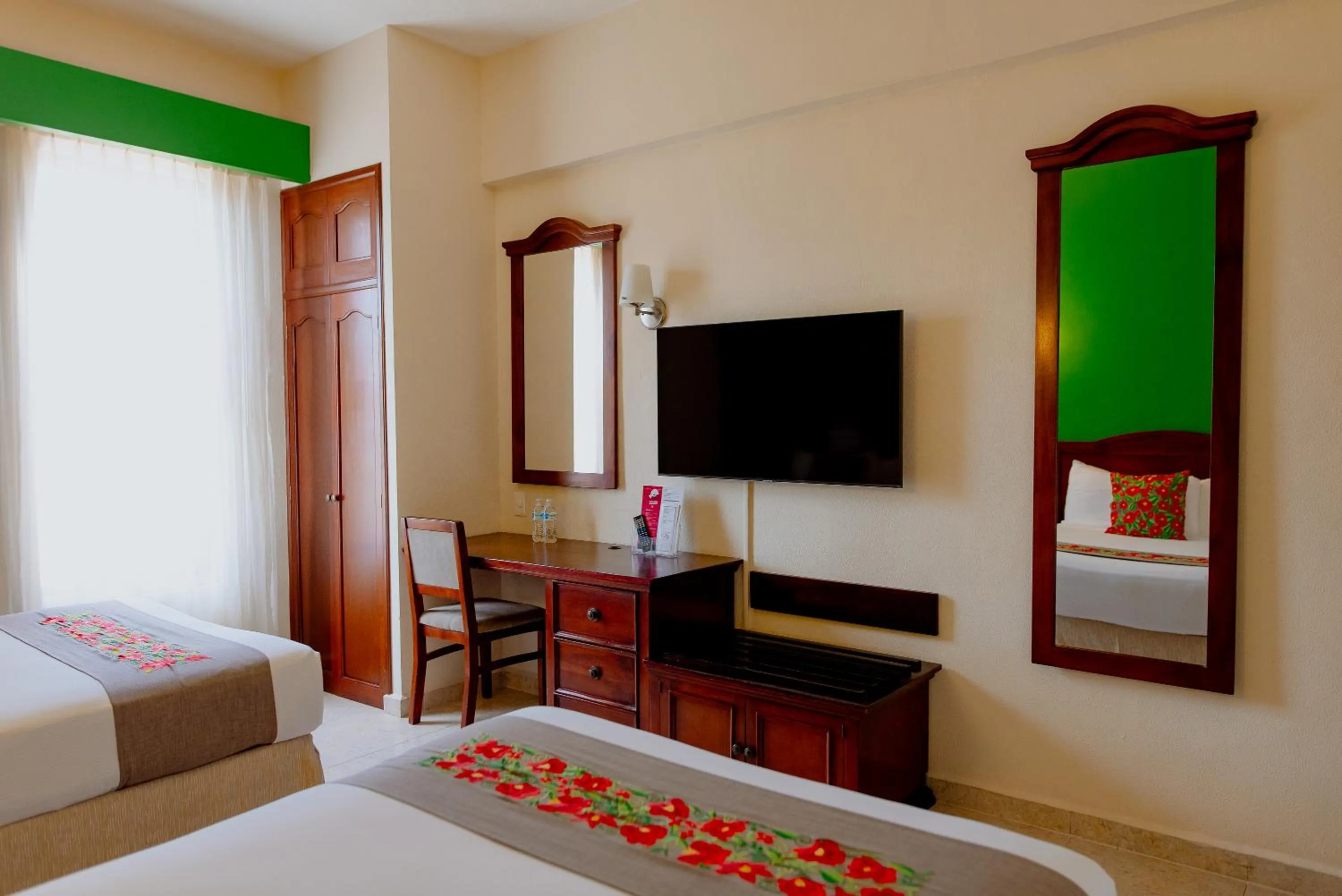 Decorative detail, Bed in Hotel Plaza Campeche