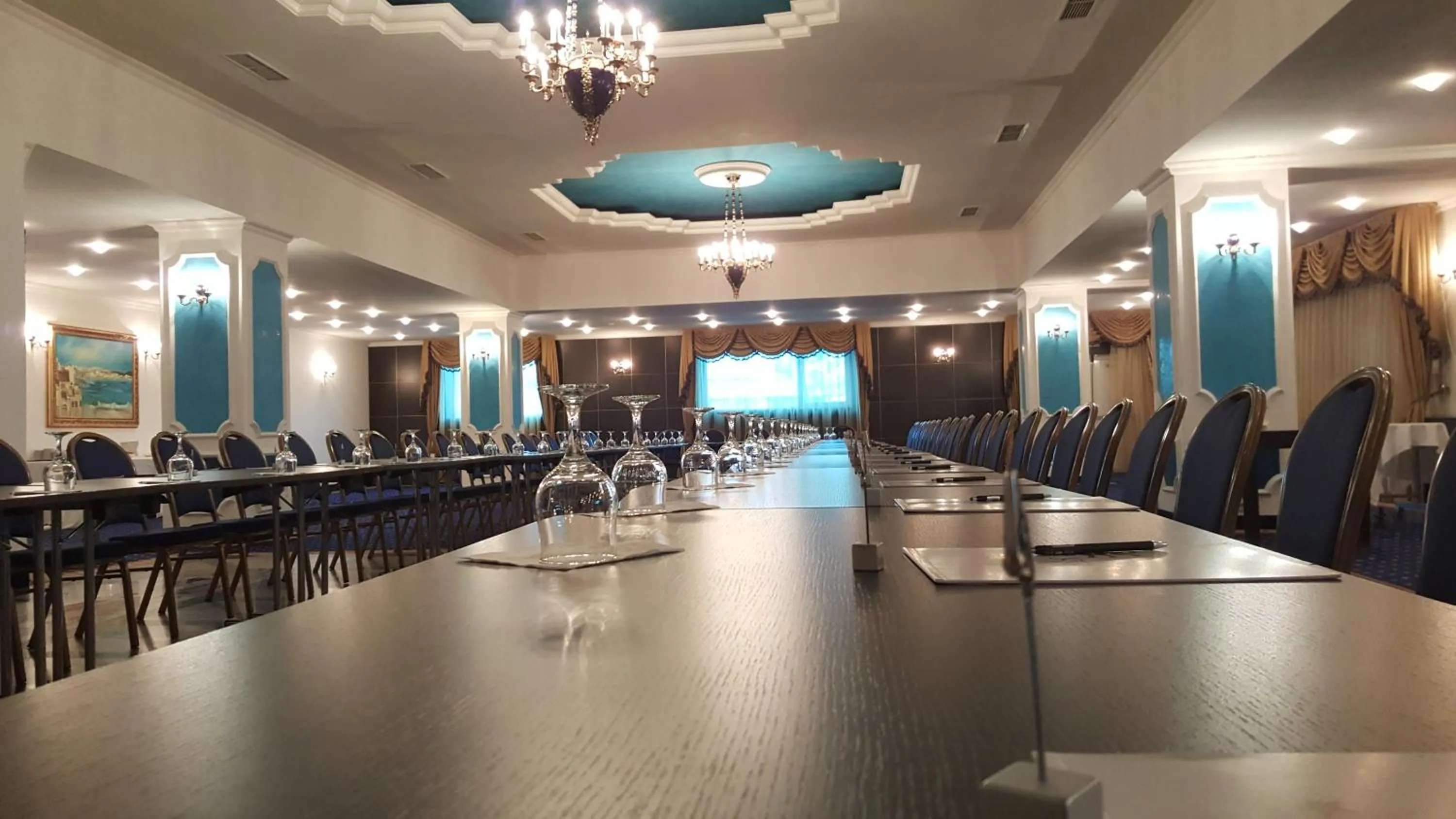 Business facilities in Hotel Prahova Plaza