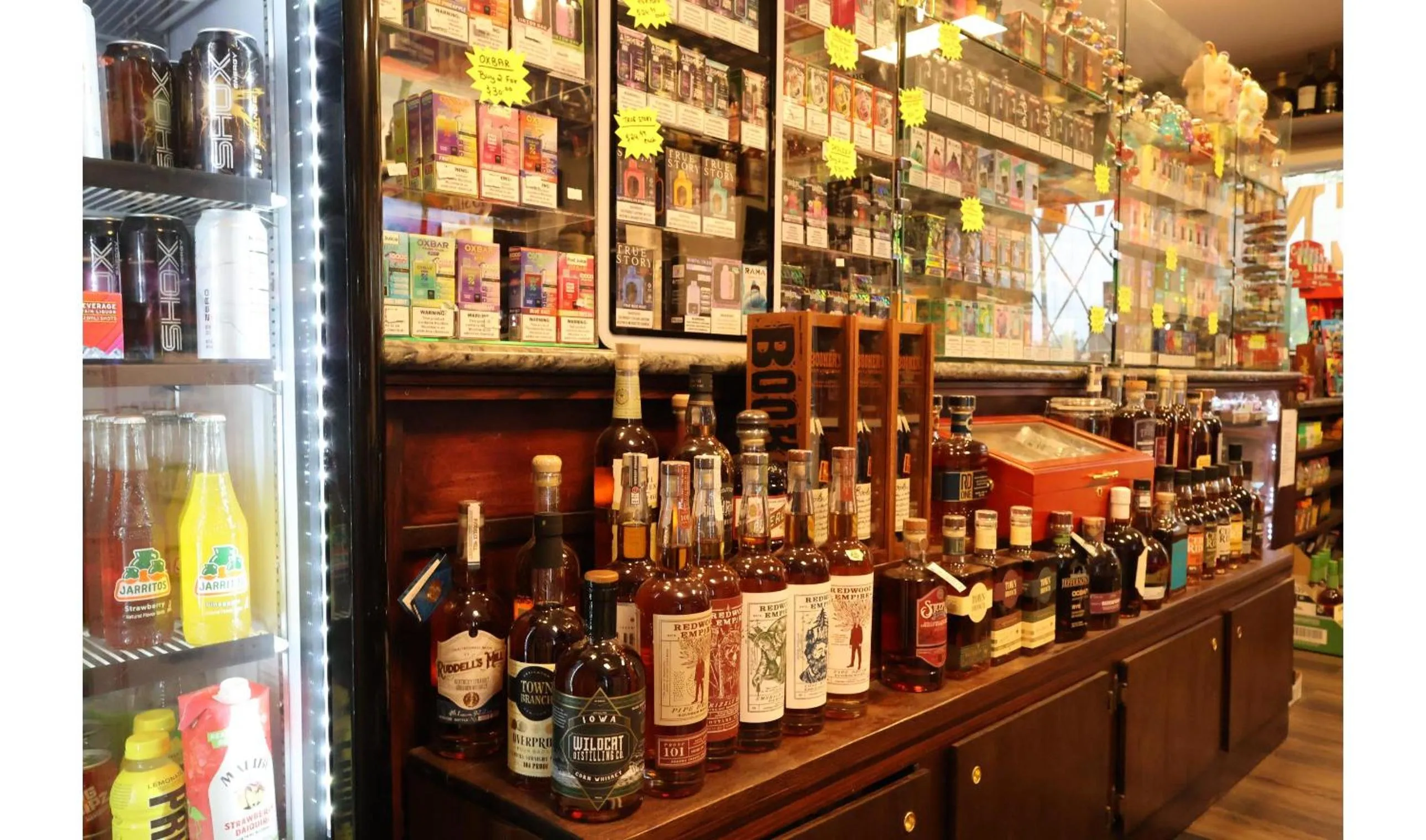 Alcoholic drinks in Hotel O Oskaloosa Near Eddyville