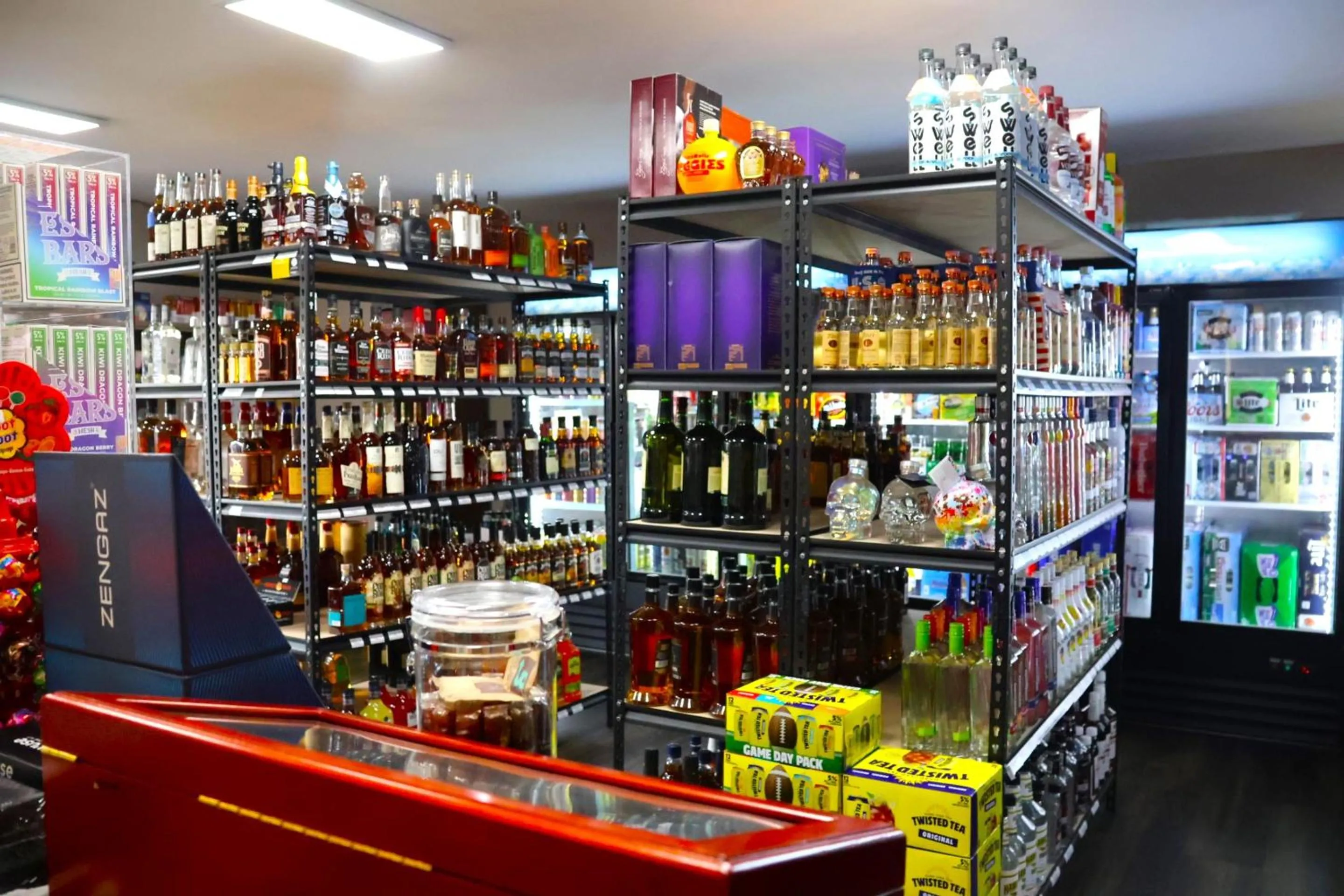 On-site shops in Hotel O Oskaloosa Near Eddyville