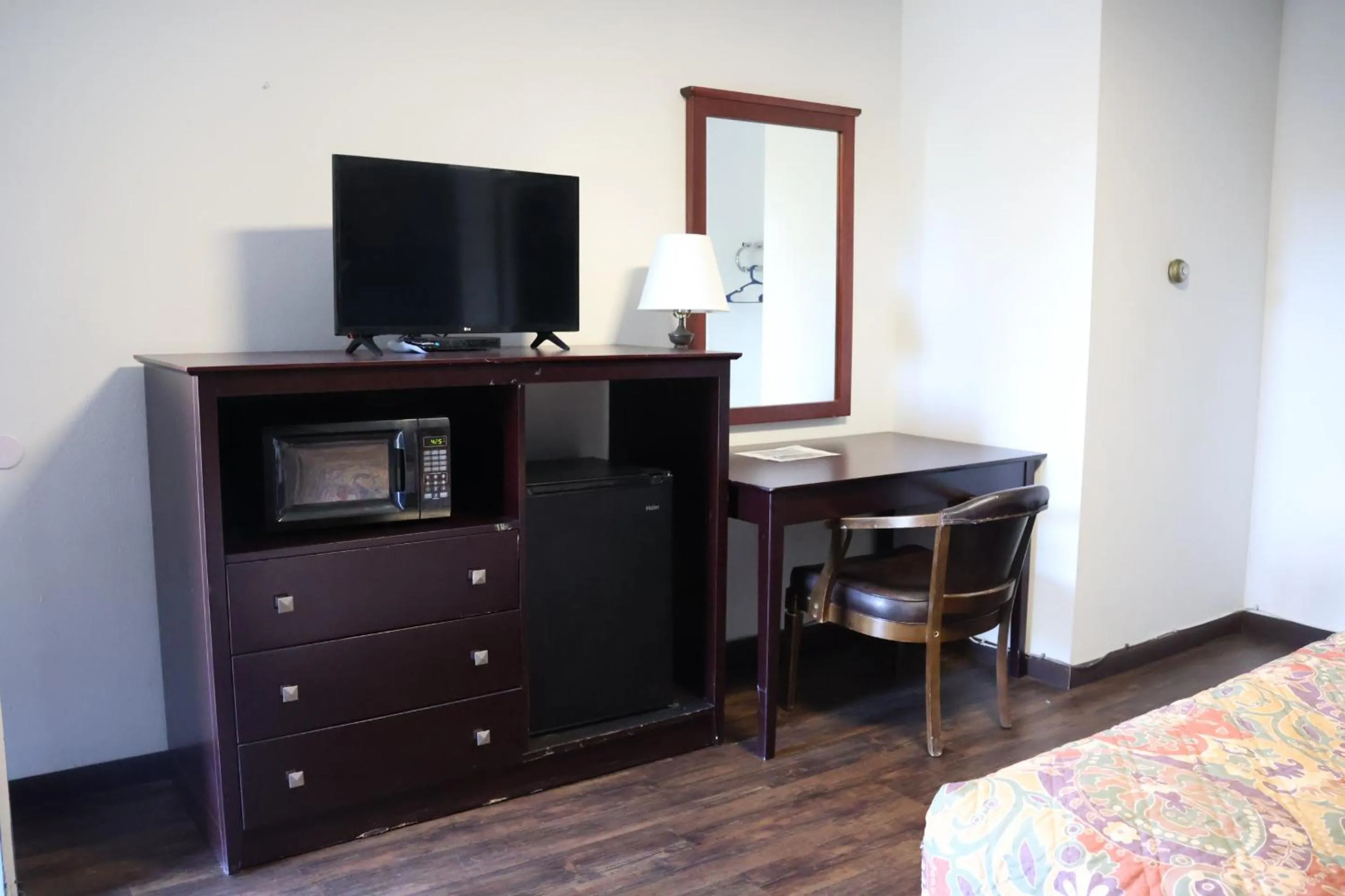 Bedroom in Hotel O Oskaloosa Near Eddyville