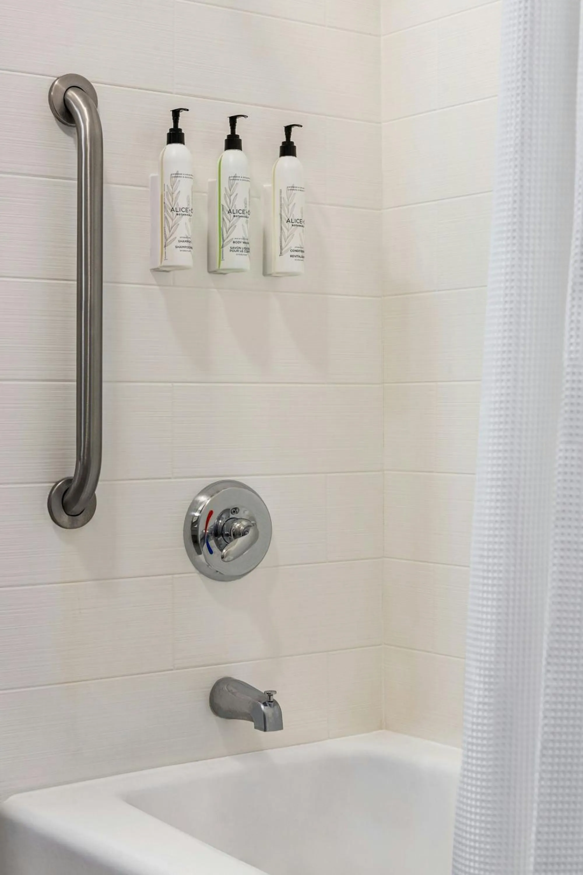 Bathroom in Fairfield Inn & Suites by Marriott Amarillo Airport