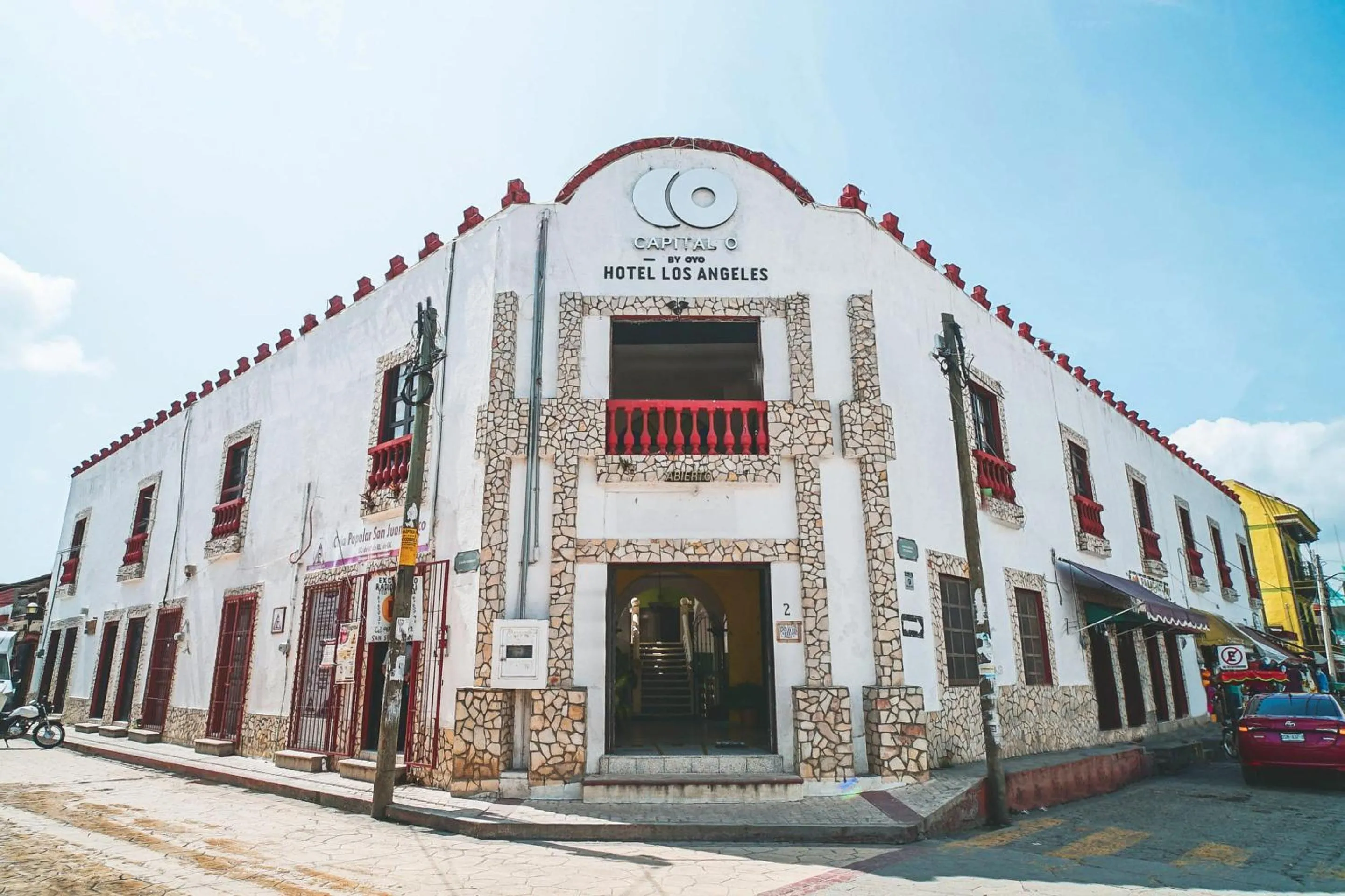 Facade/entrance in Capital O Los Angeles, Chiapa de Corzo