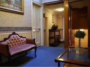 Lobby or reception in Wards Hotel