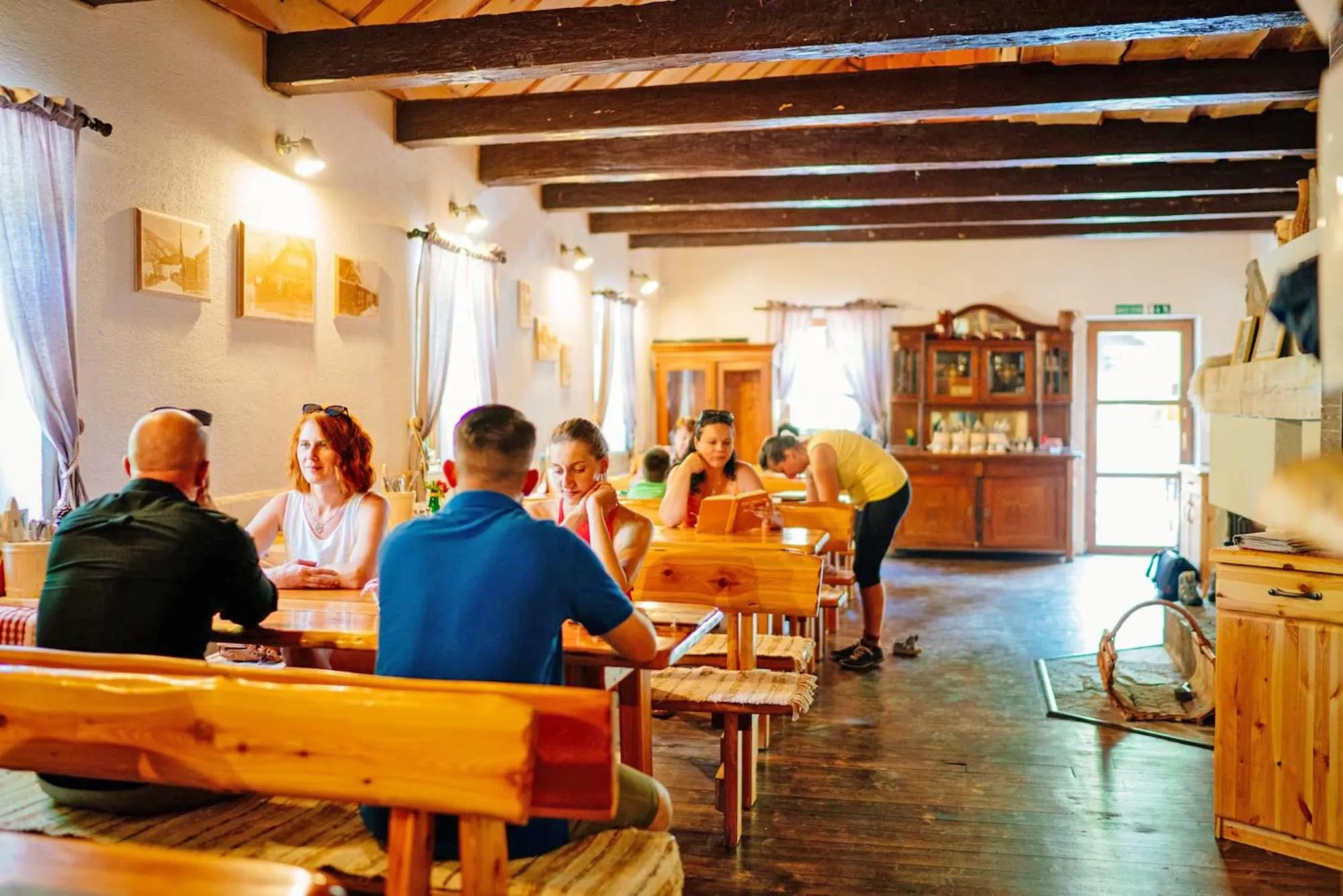 Restaurant/places to eat in Chata Magurka