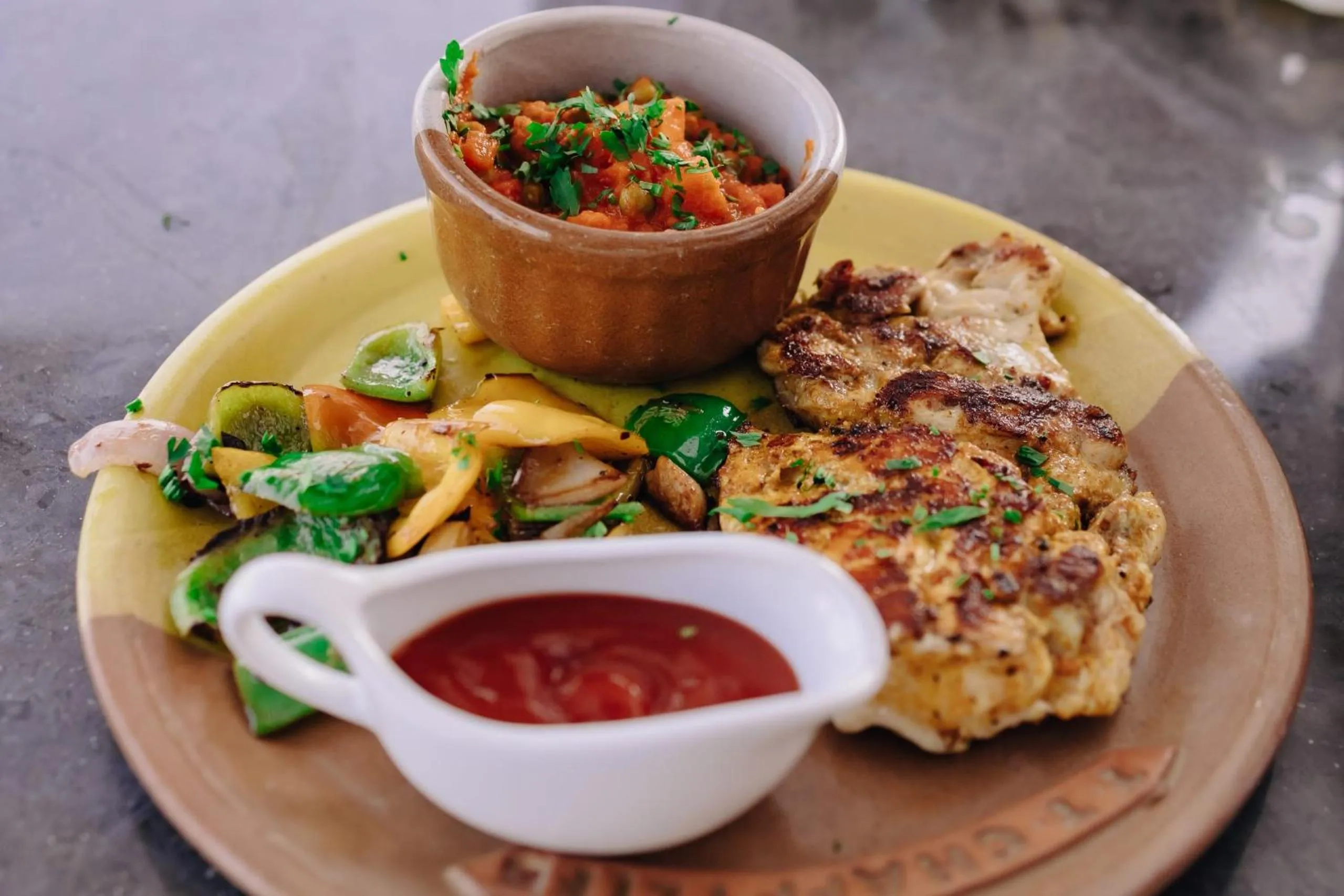 Restaurant/places to eat in Three Corners Happy Life Beach Resort