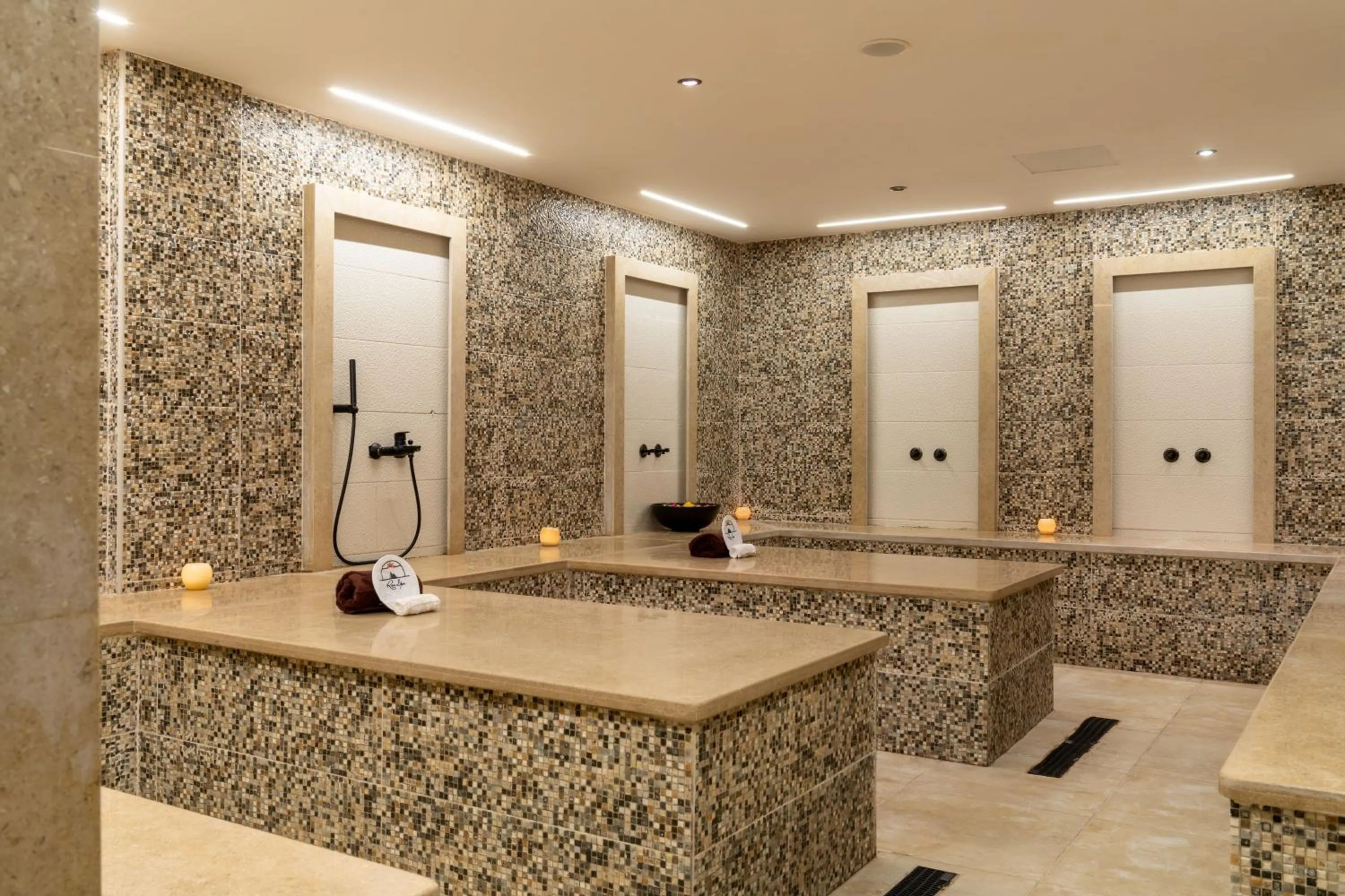 Spa and wellness centre/facilities in Three Corners Happy Life Beach Resort