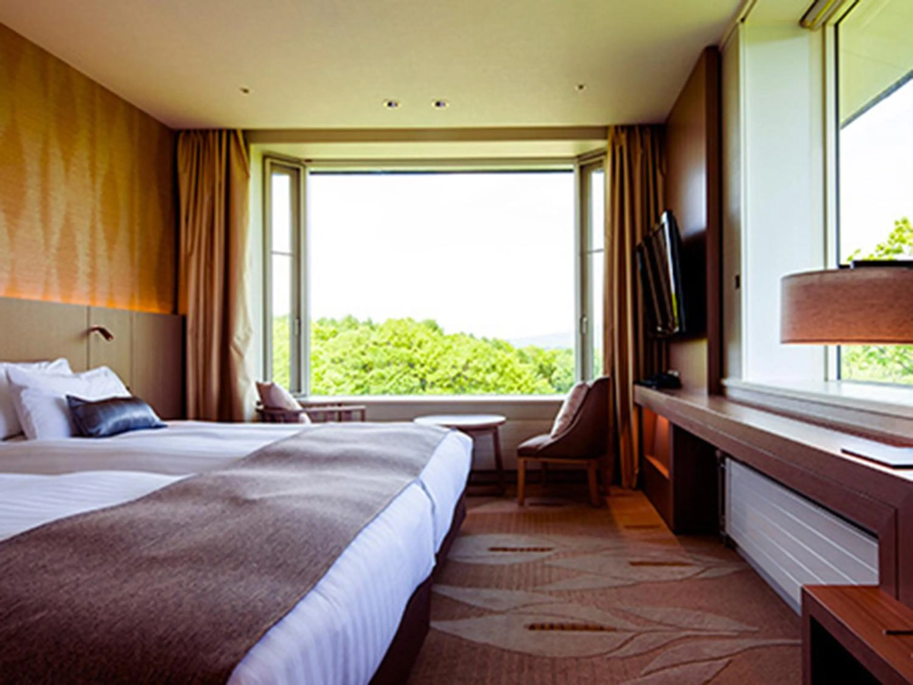 Photo of the whole room, Bed in Hakodate-Onuma Prince Hotel