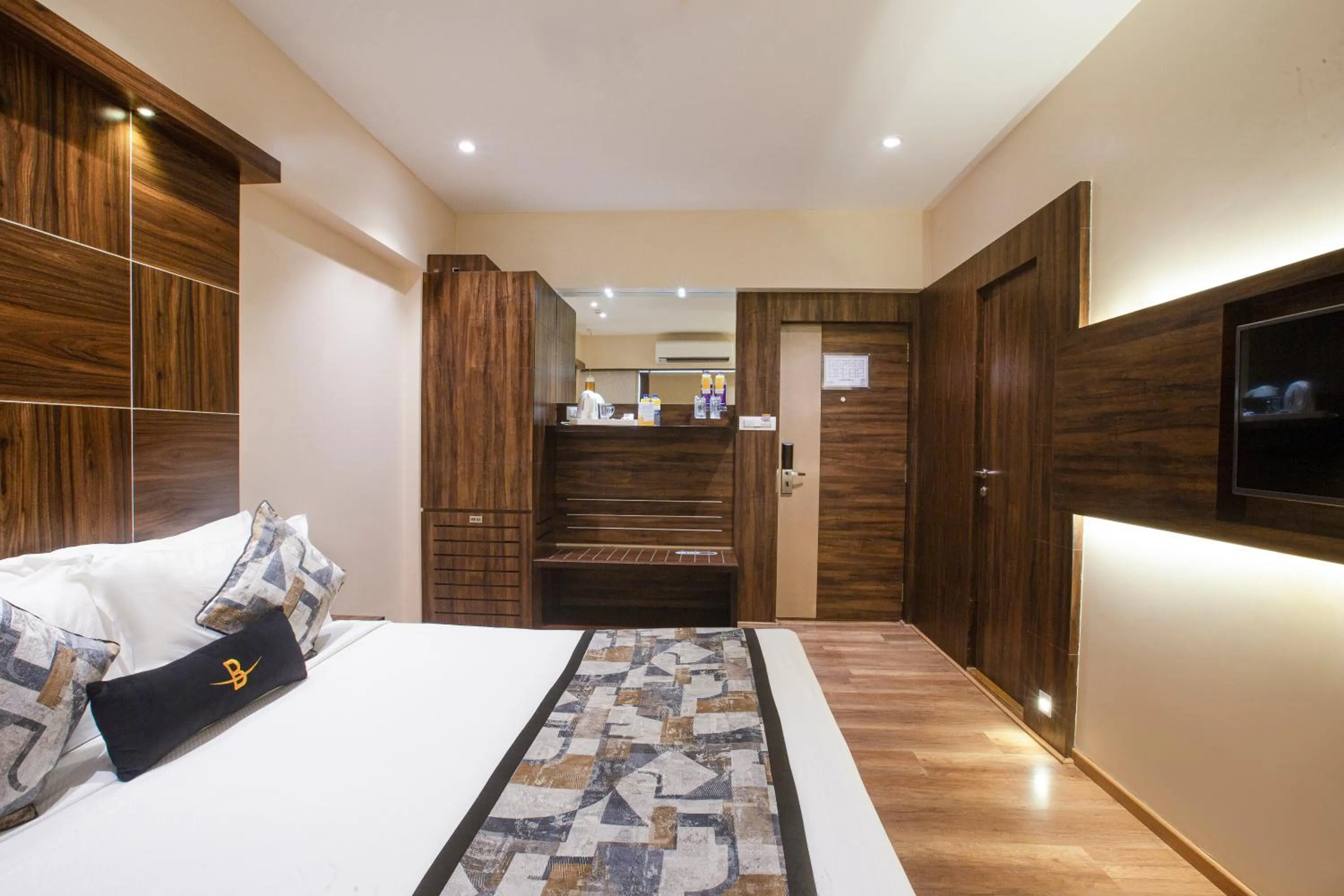 Bed in Hotel Bawa Regency