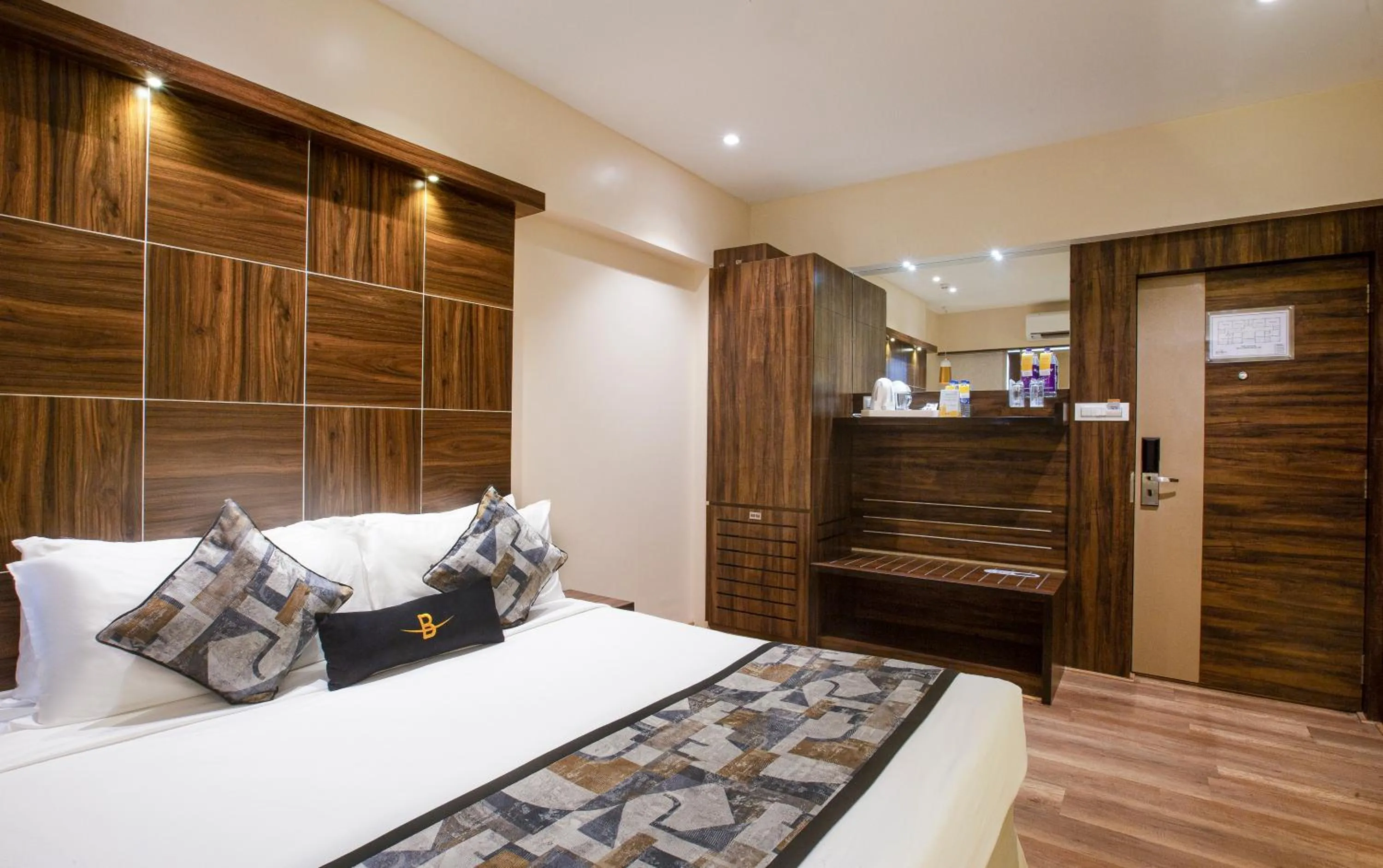 Bed in Hotel Bawa Regency