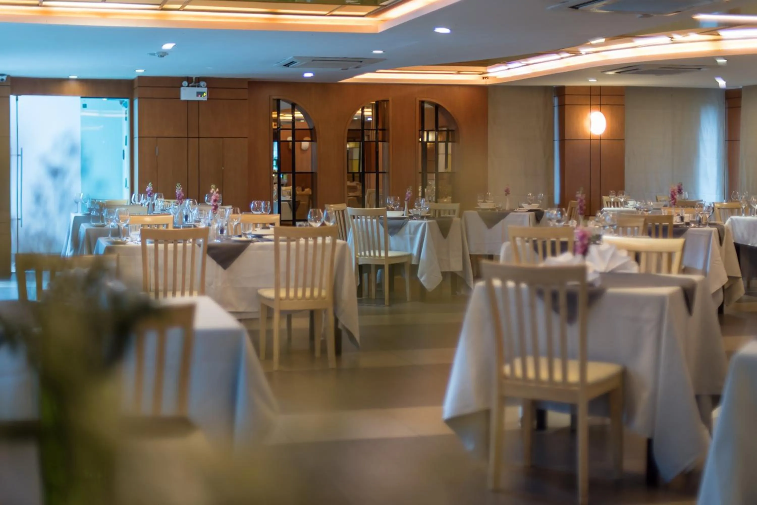 Restaurant/places to eat in Bay Beach Resort Jomtien