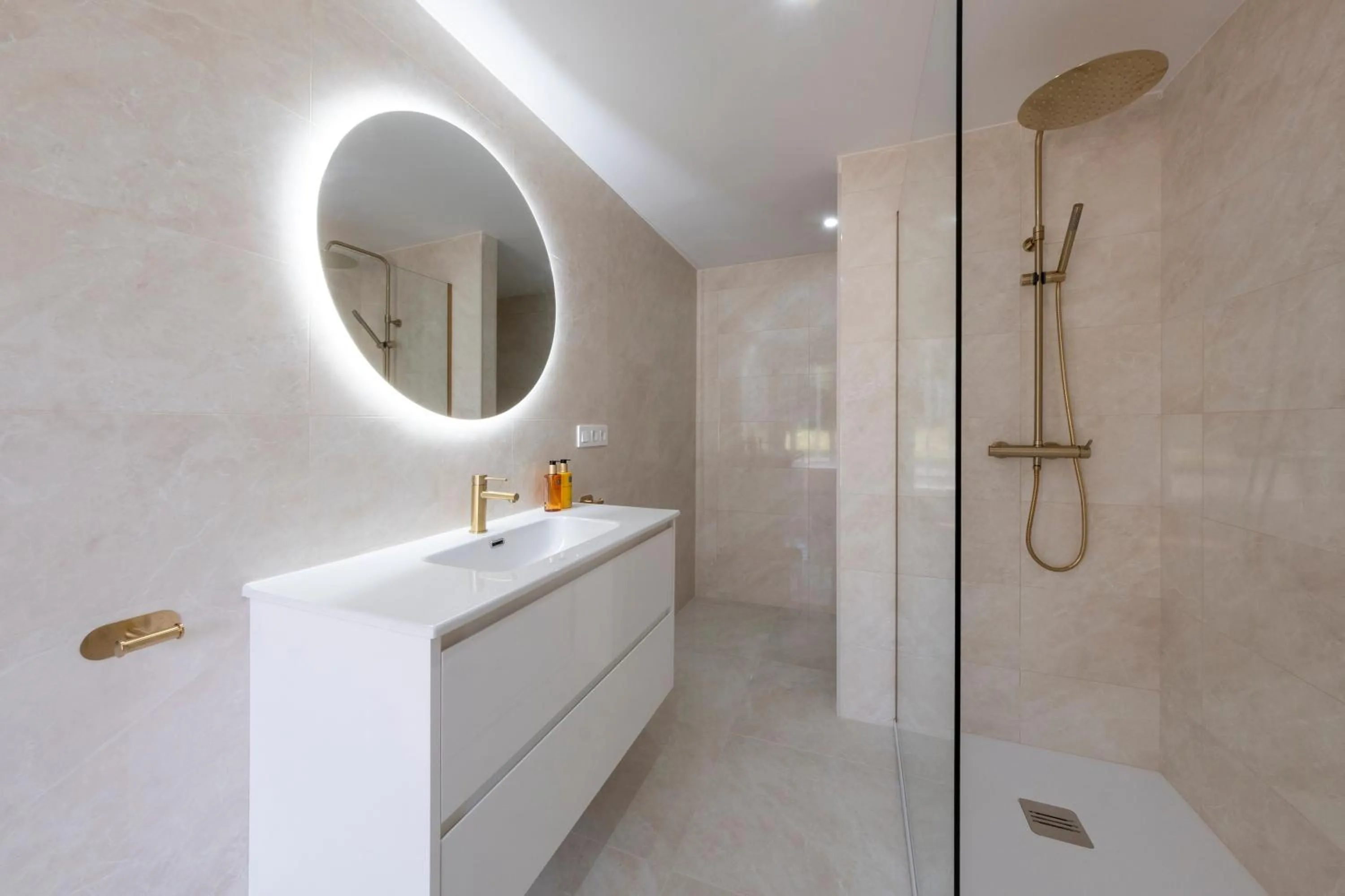 Shower in Hotel B&B Casa Arena Sevilla