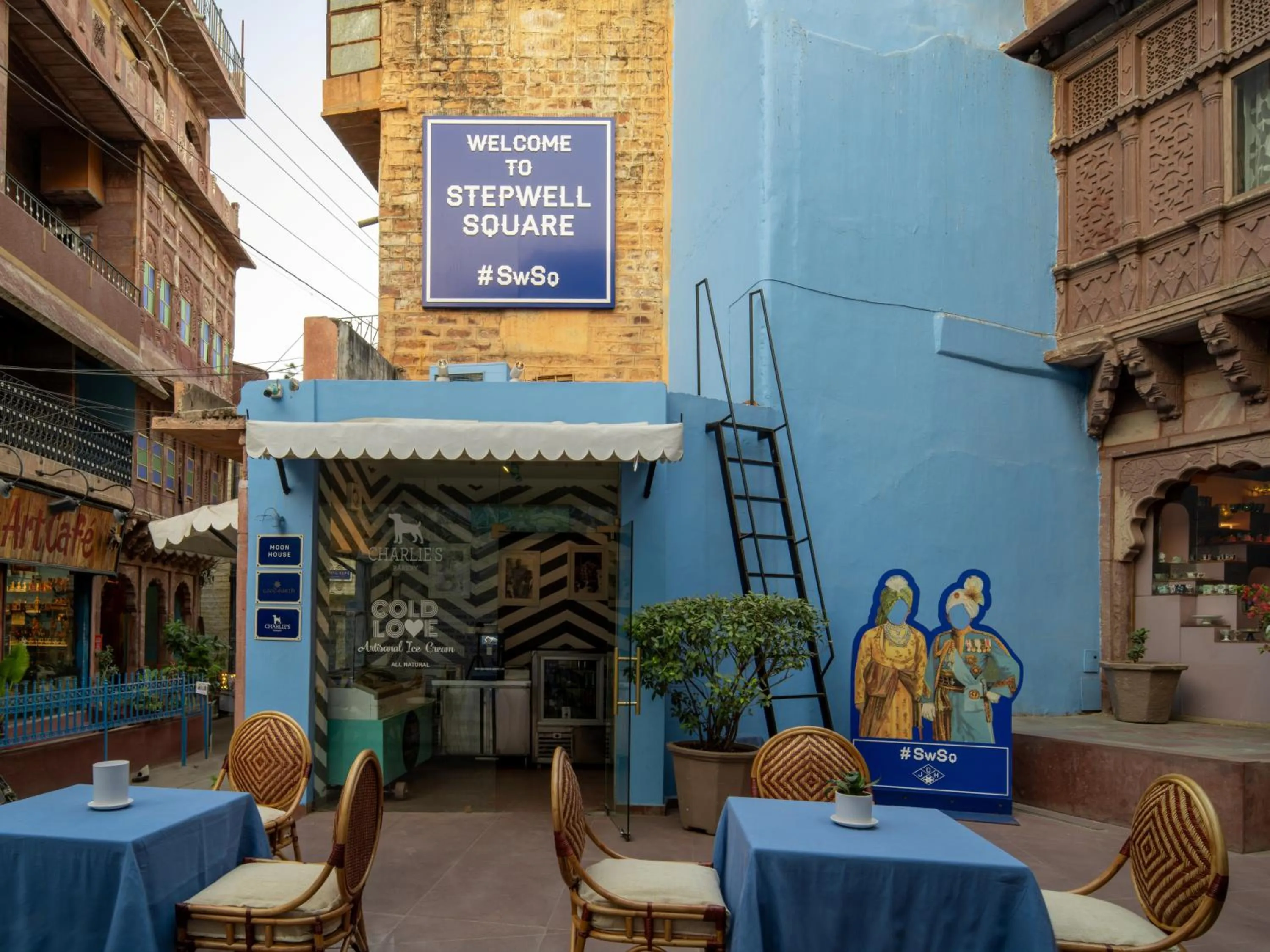 Restaurant/places to eat in The Stepwell Hotel