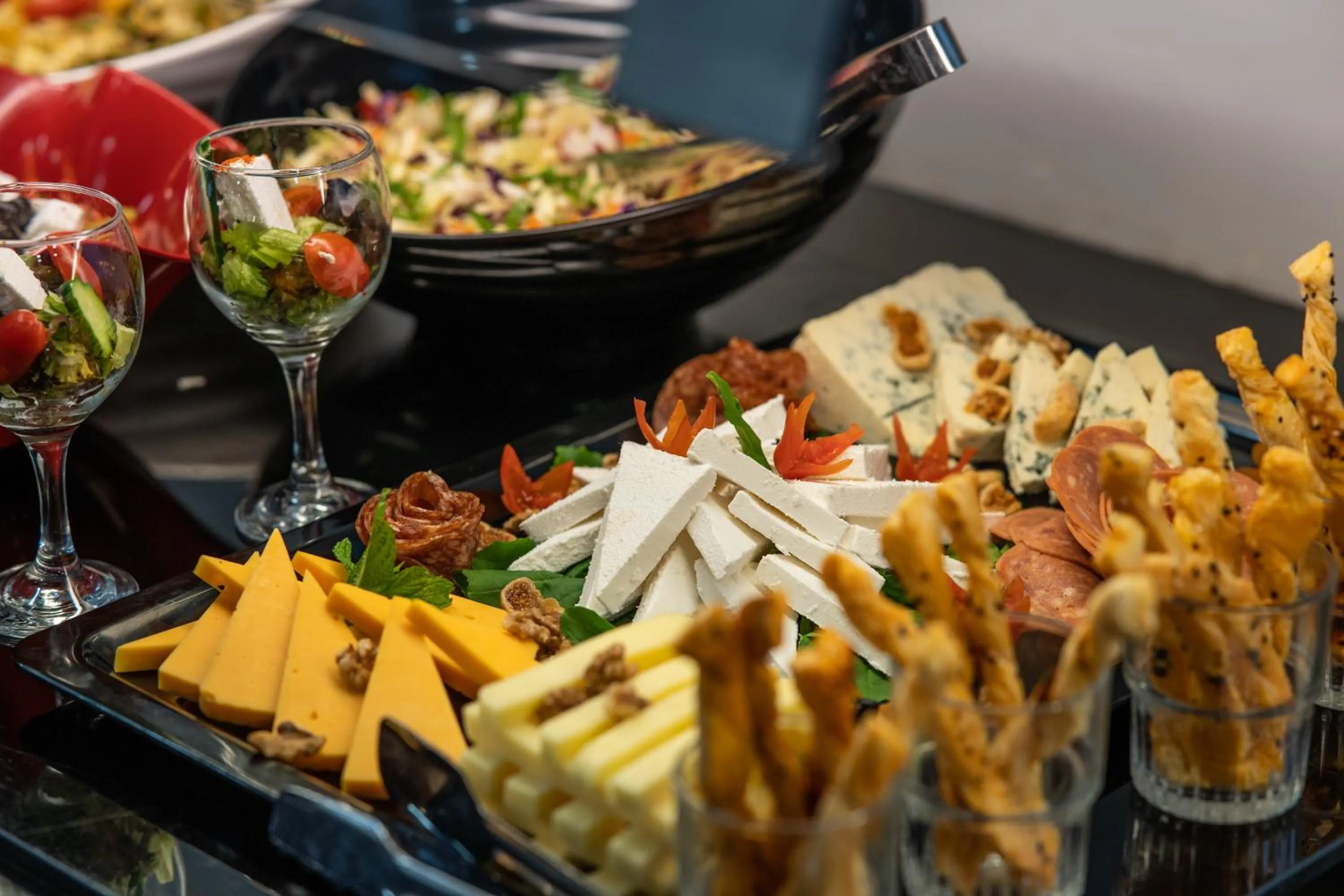 Restaurant/places to eat in CNic Gemini Hotel