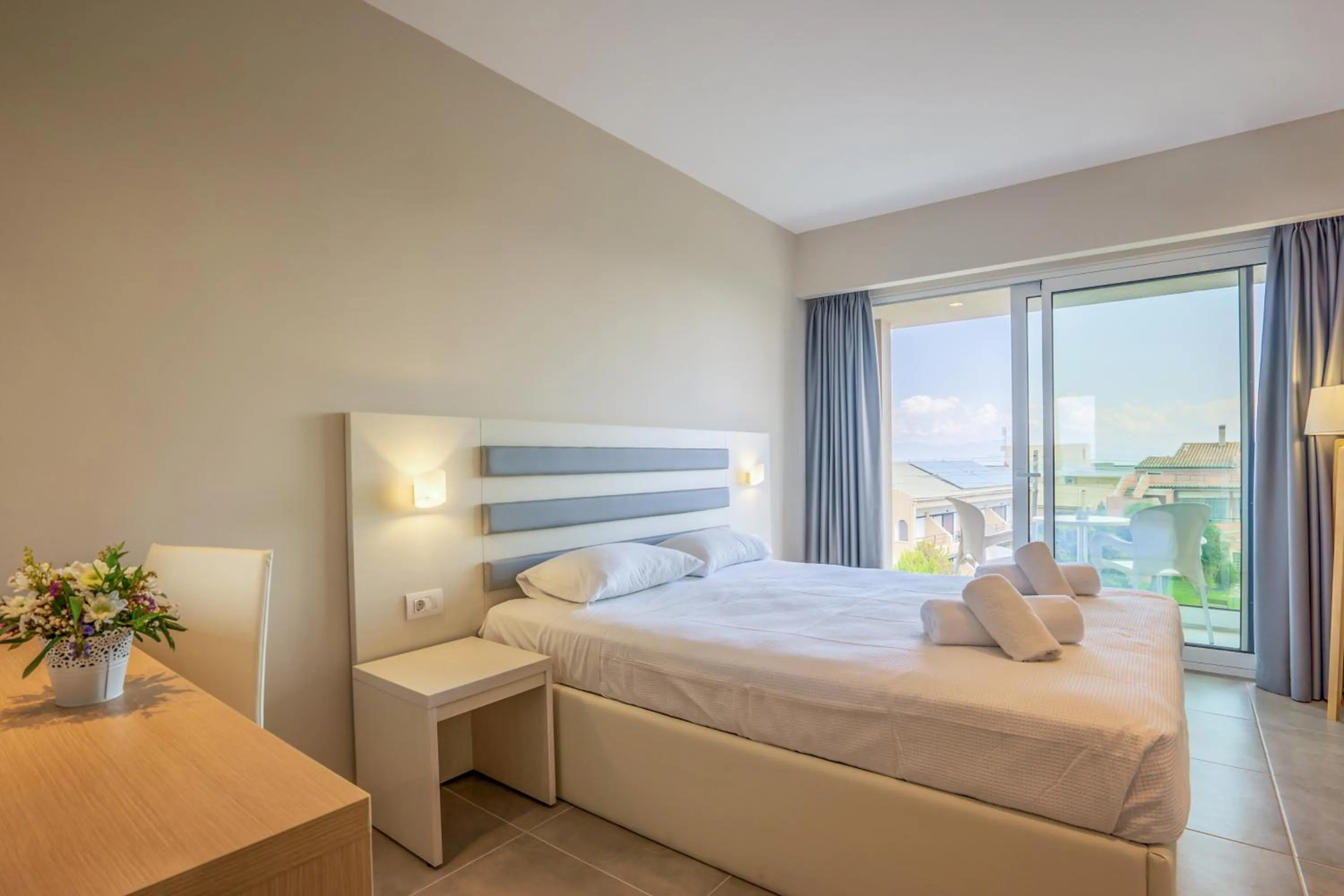 Bed in CNic Gemini Hotel