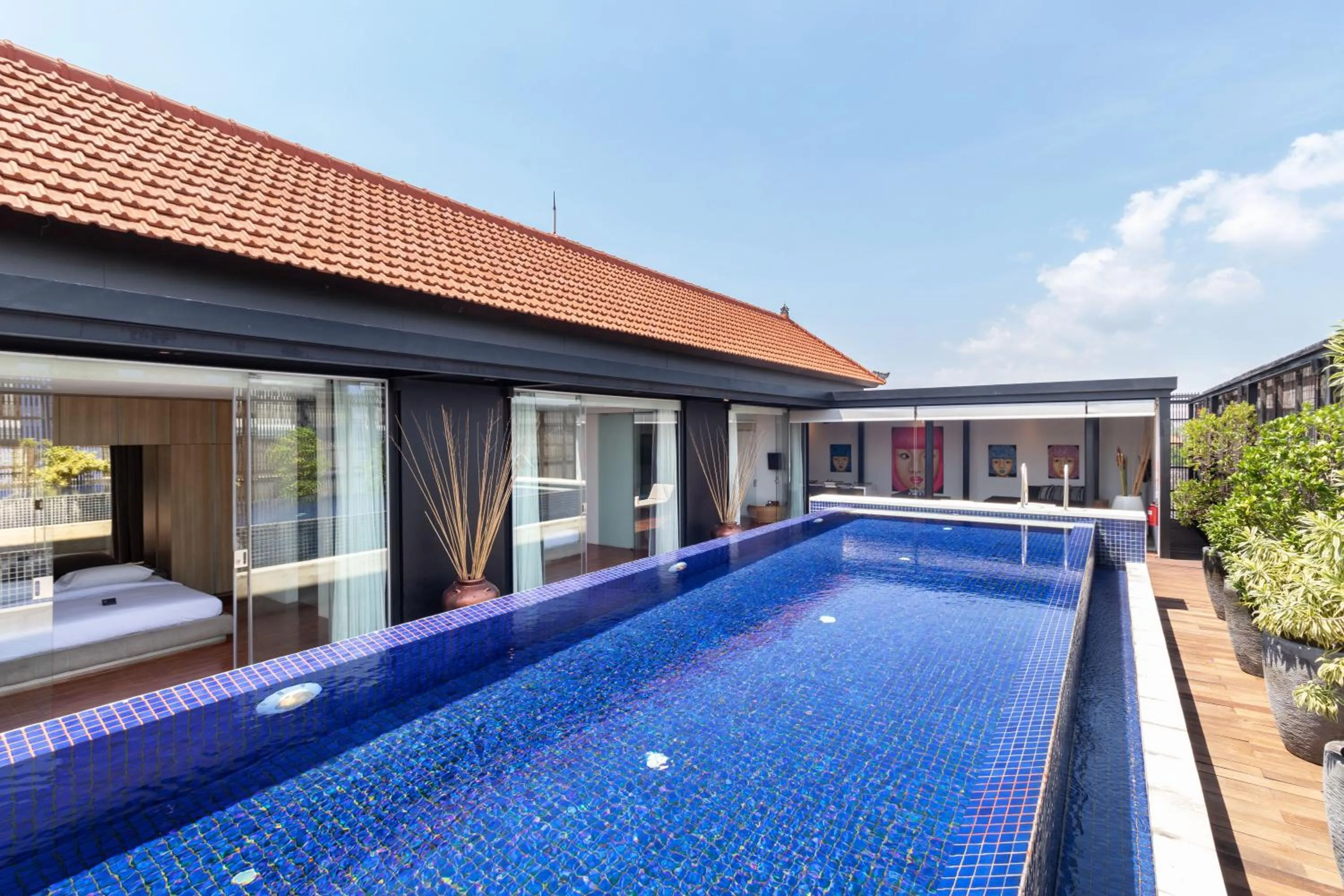 Swimming pool in One Eleven