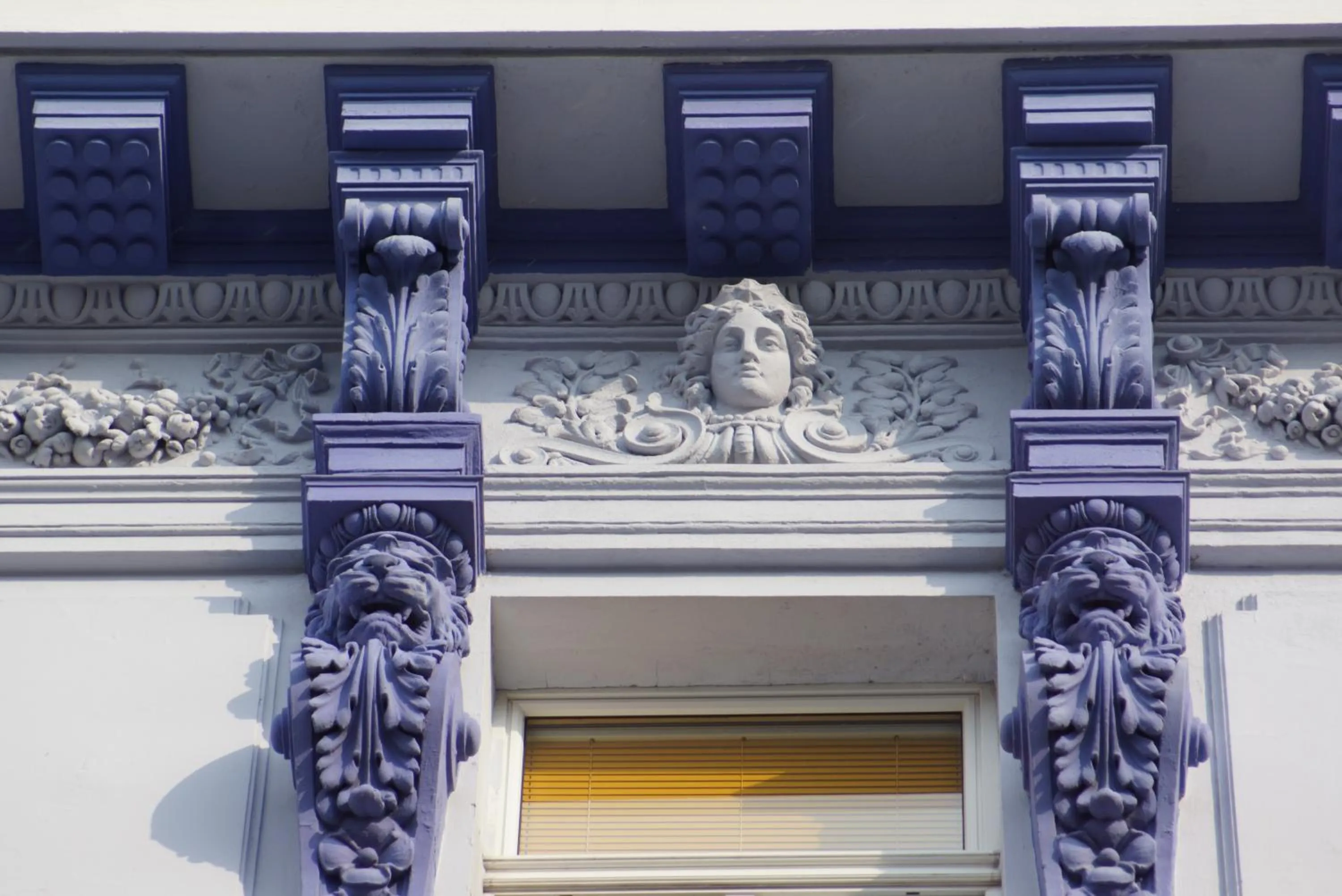 Facade/entrance in Westend City Hostel