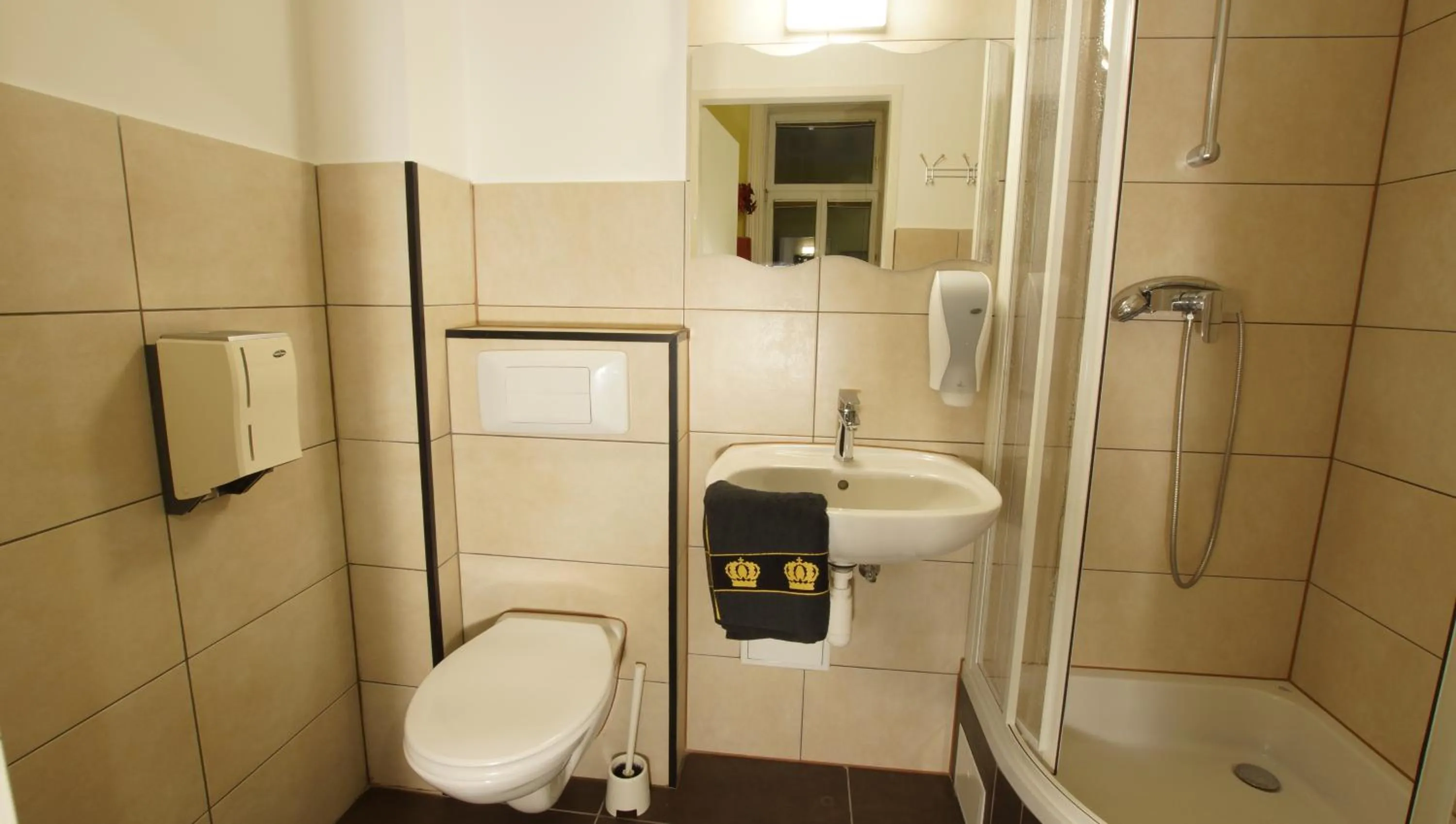 Shower in Westend City Hostel