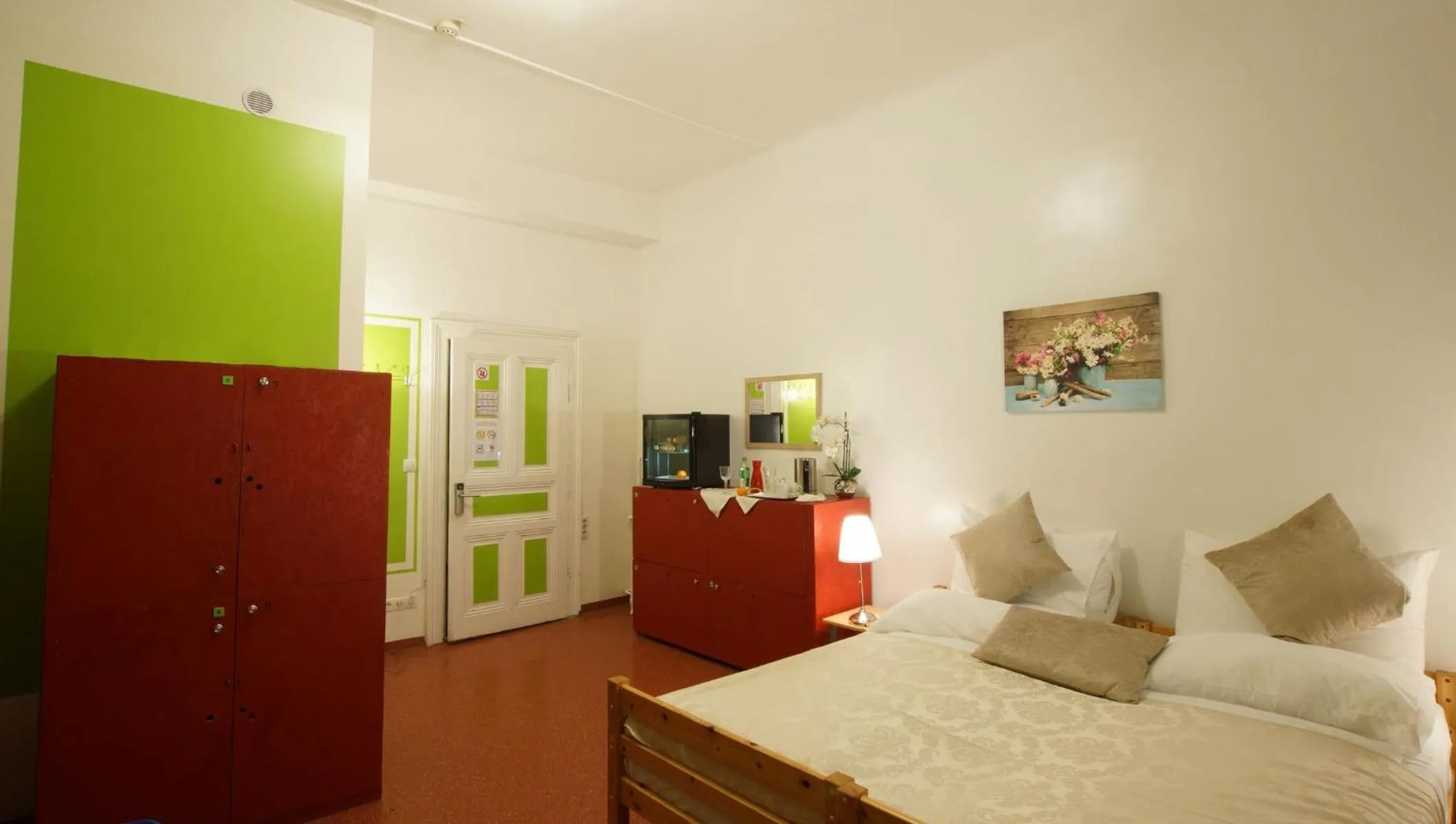 Photo of the whole room, Bed in Westend City Hostel