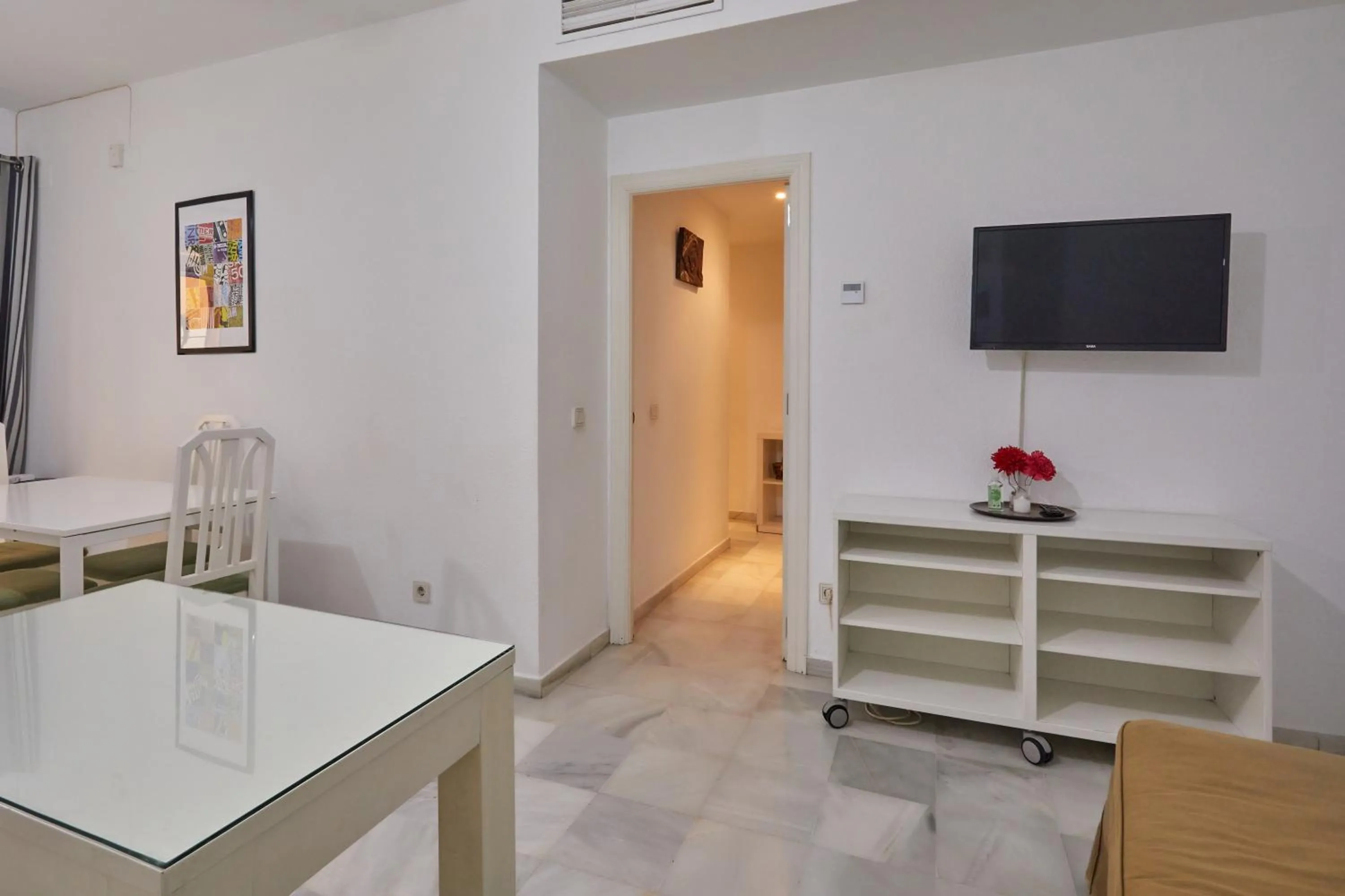 Two Bedrooms Leonor Davalos 2