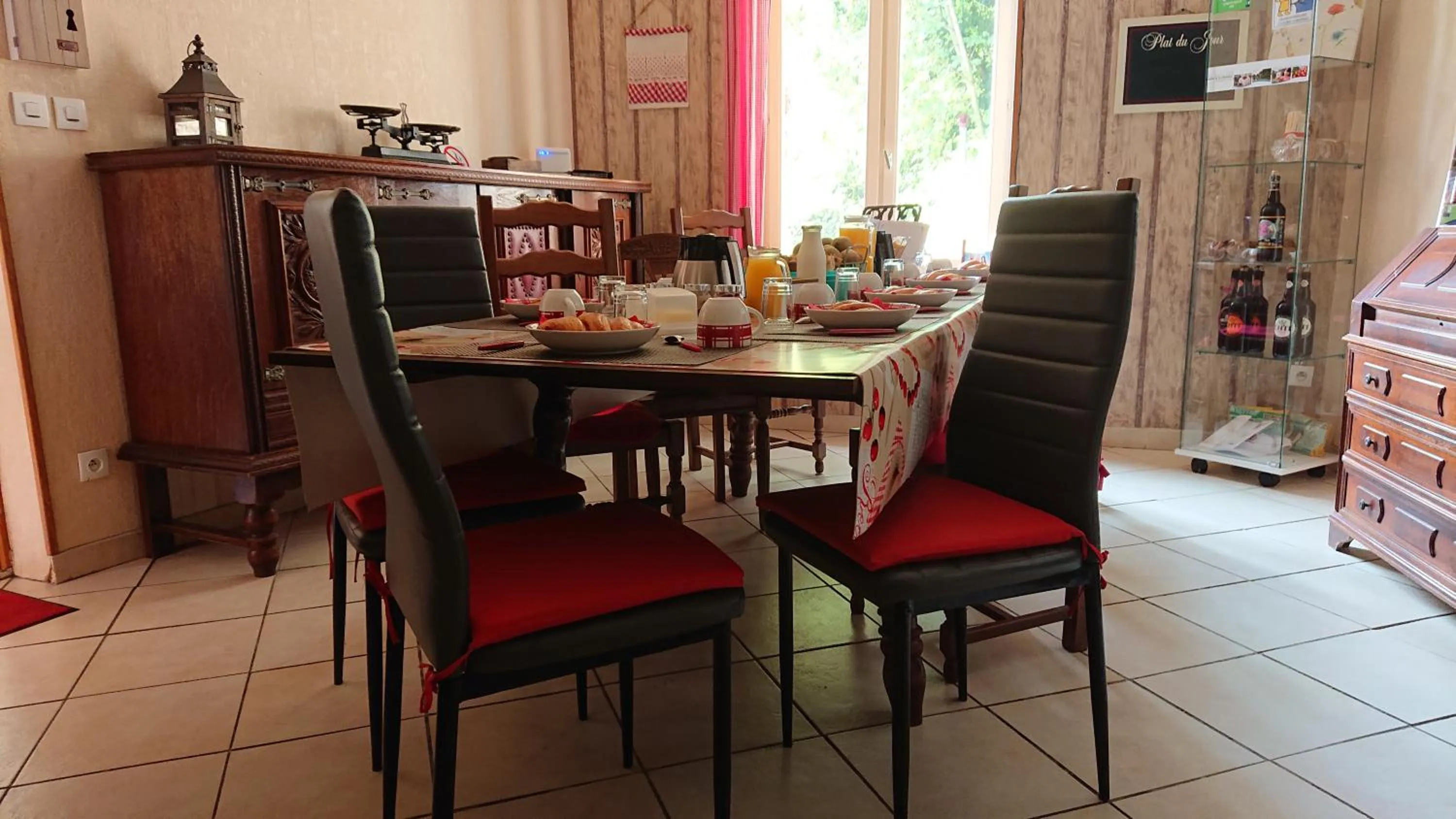 Dining area in Les Chambres du Relais