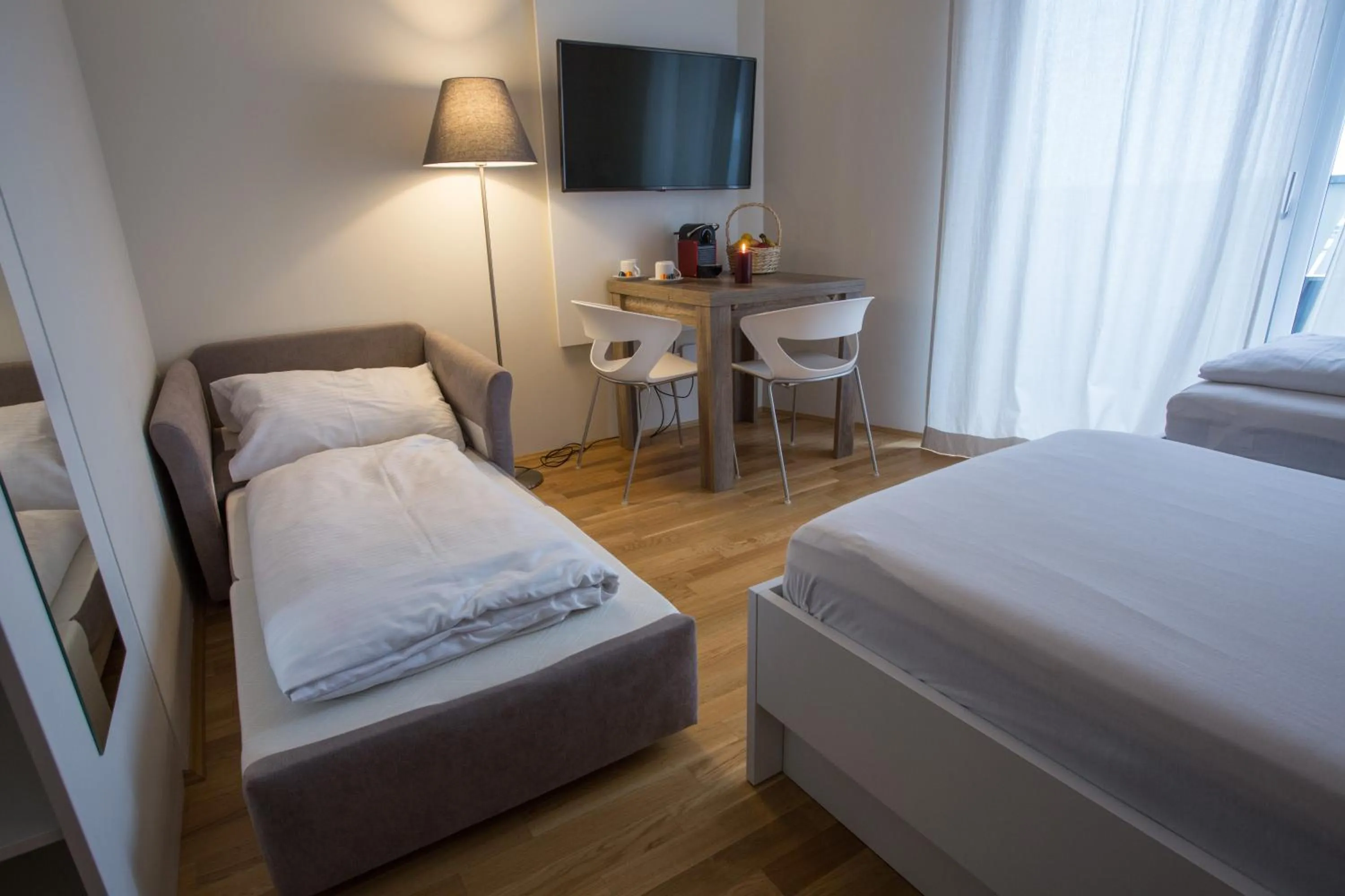 Bed in Premium Apartment München Messe