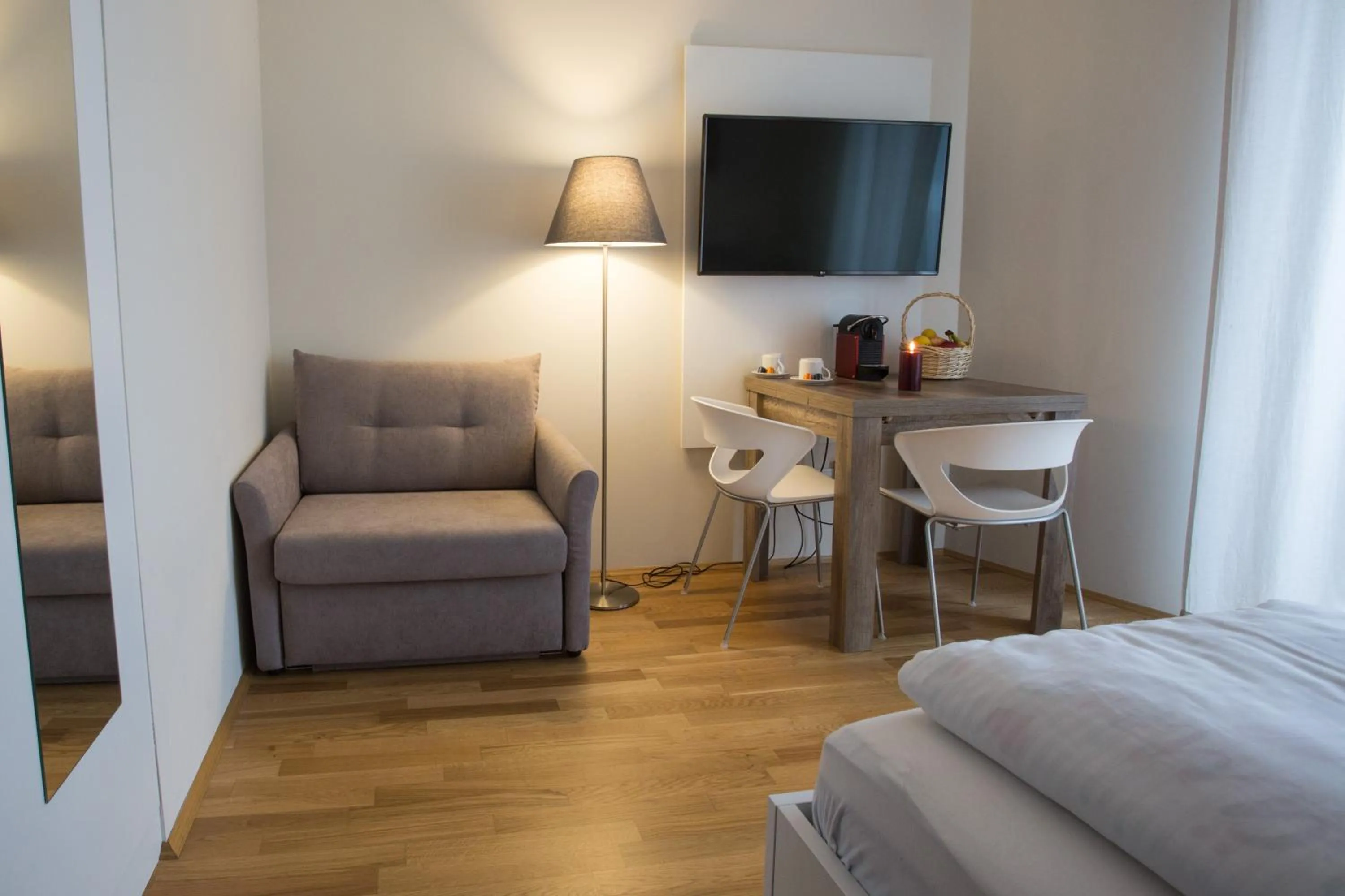 Seating area in Premium Apartment München Messe