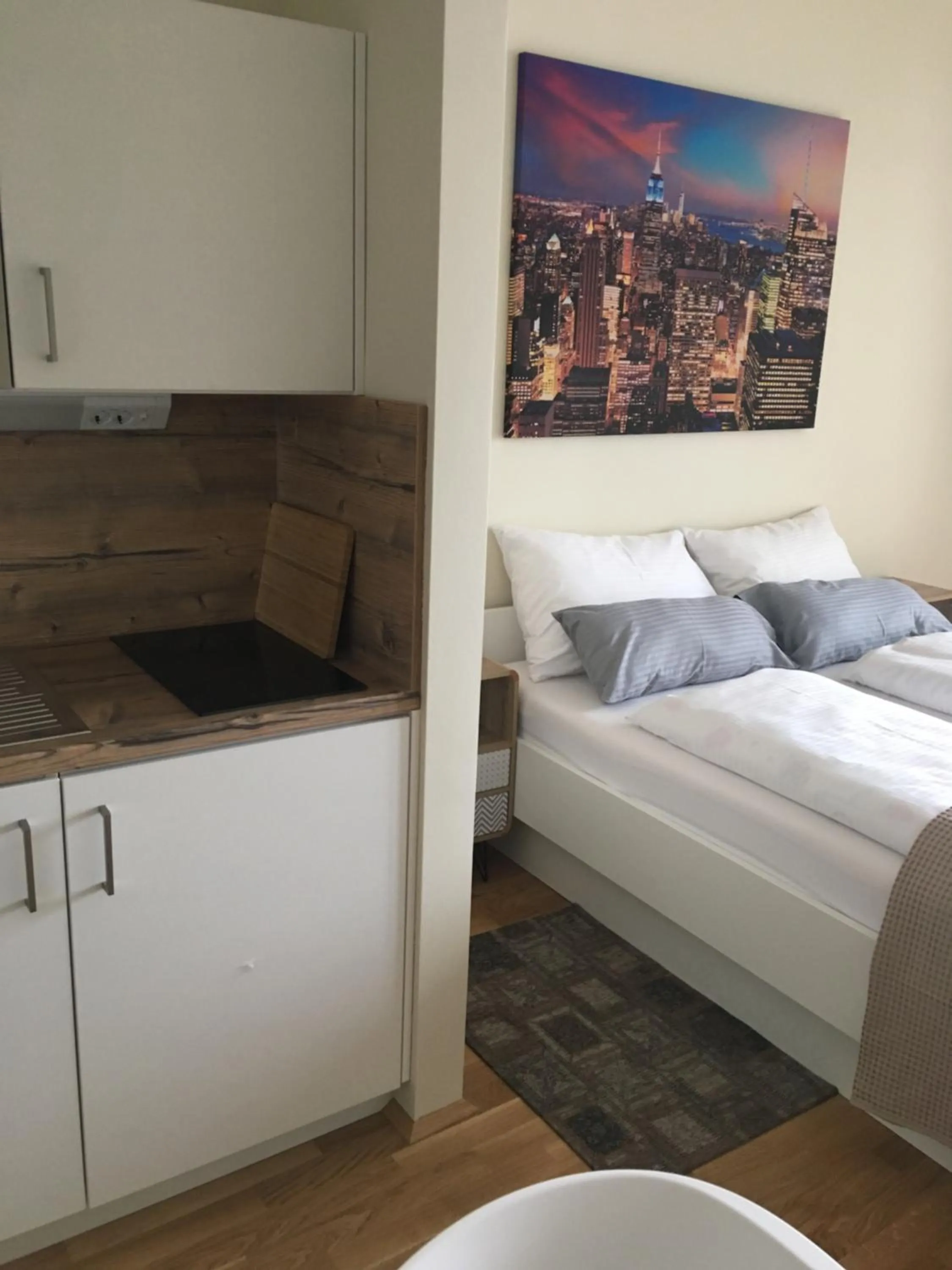 Photo of the whole room, Bed in Premium Apartment München Messe