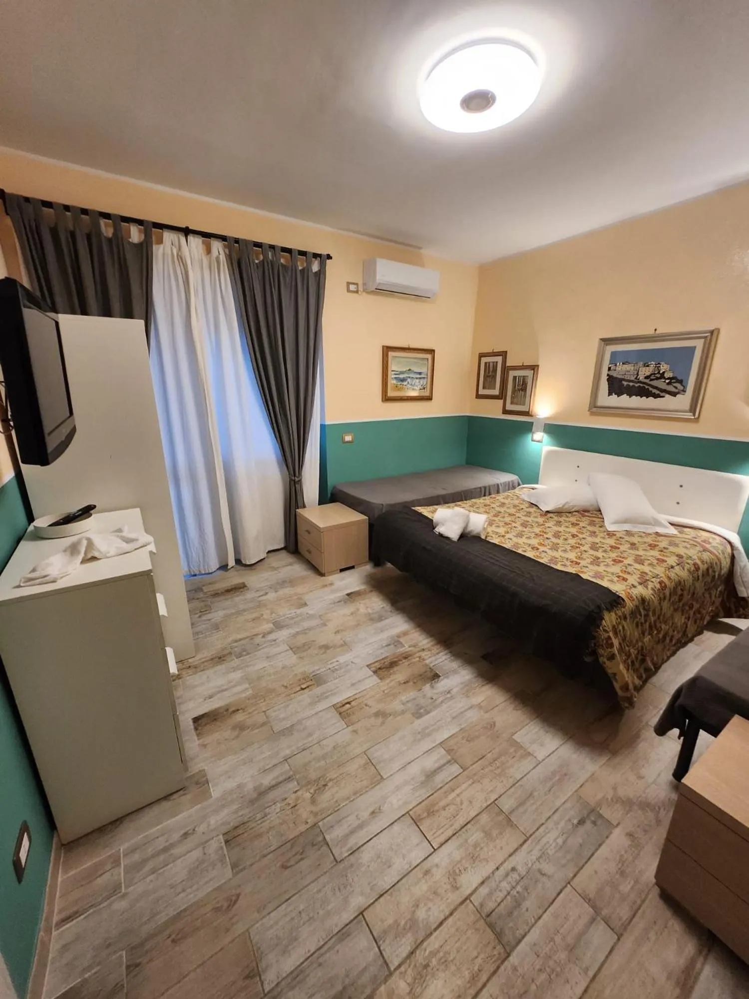 Photo of the whole room, Bed in Le terrazze di Alberto