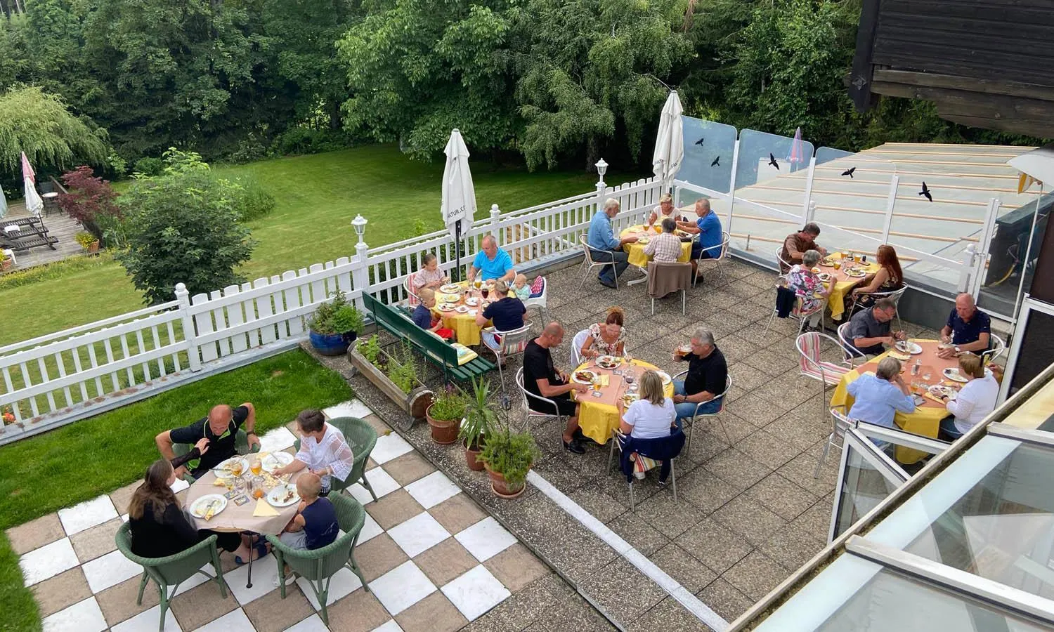 Restaurant/places to eat in Landhaus Lührmann