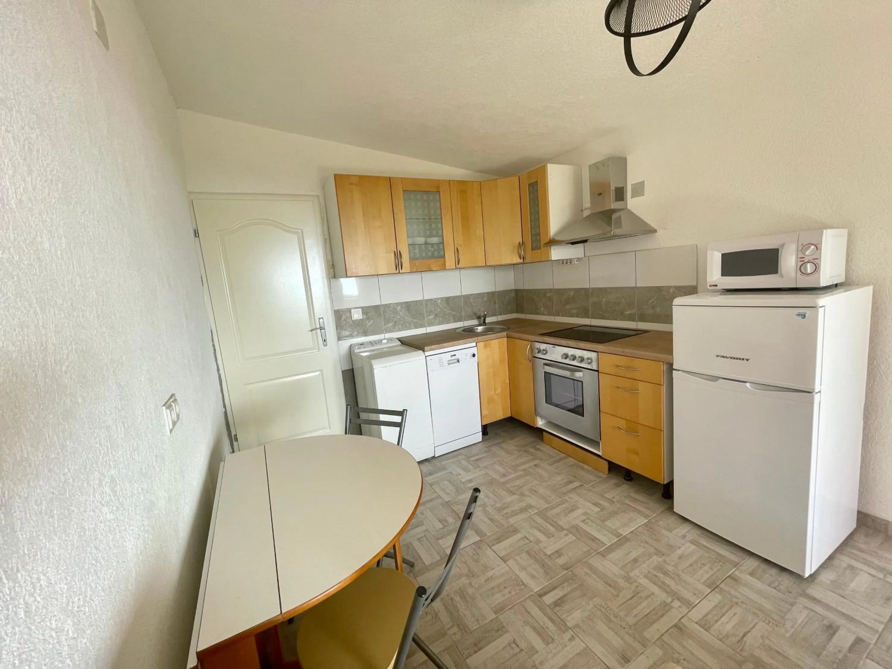 Kitchen or kitchenette in Apartments Villa Milna 2