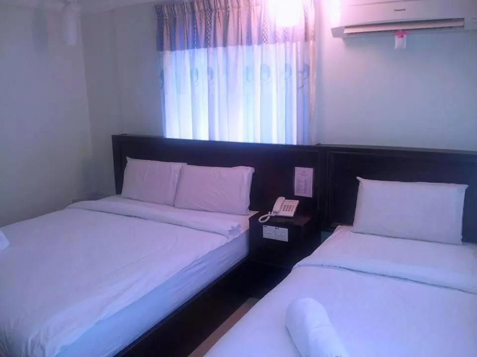 Bed in Hotel Bintang Indah