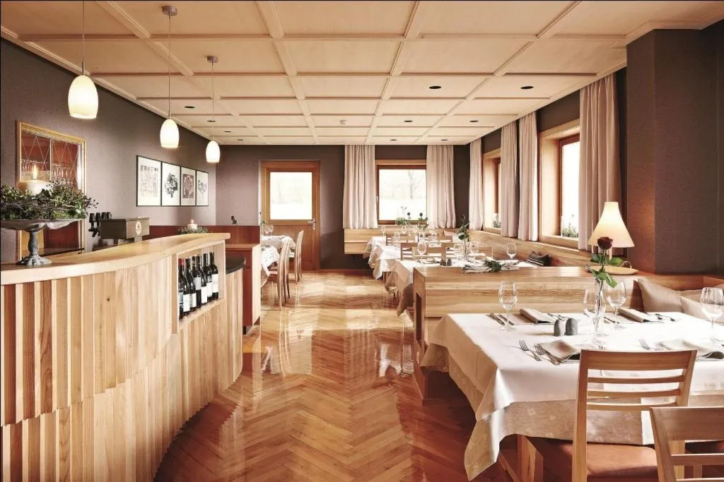 Restaurant/places to eat in Gasthof Taube