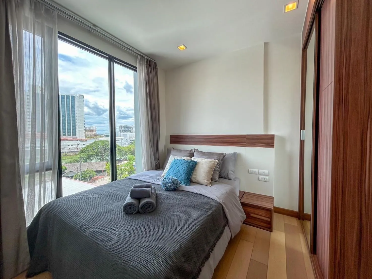 One-Bedroom Apartment in The Astra Residence