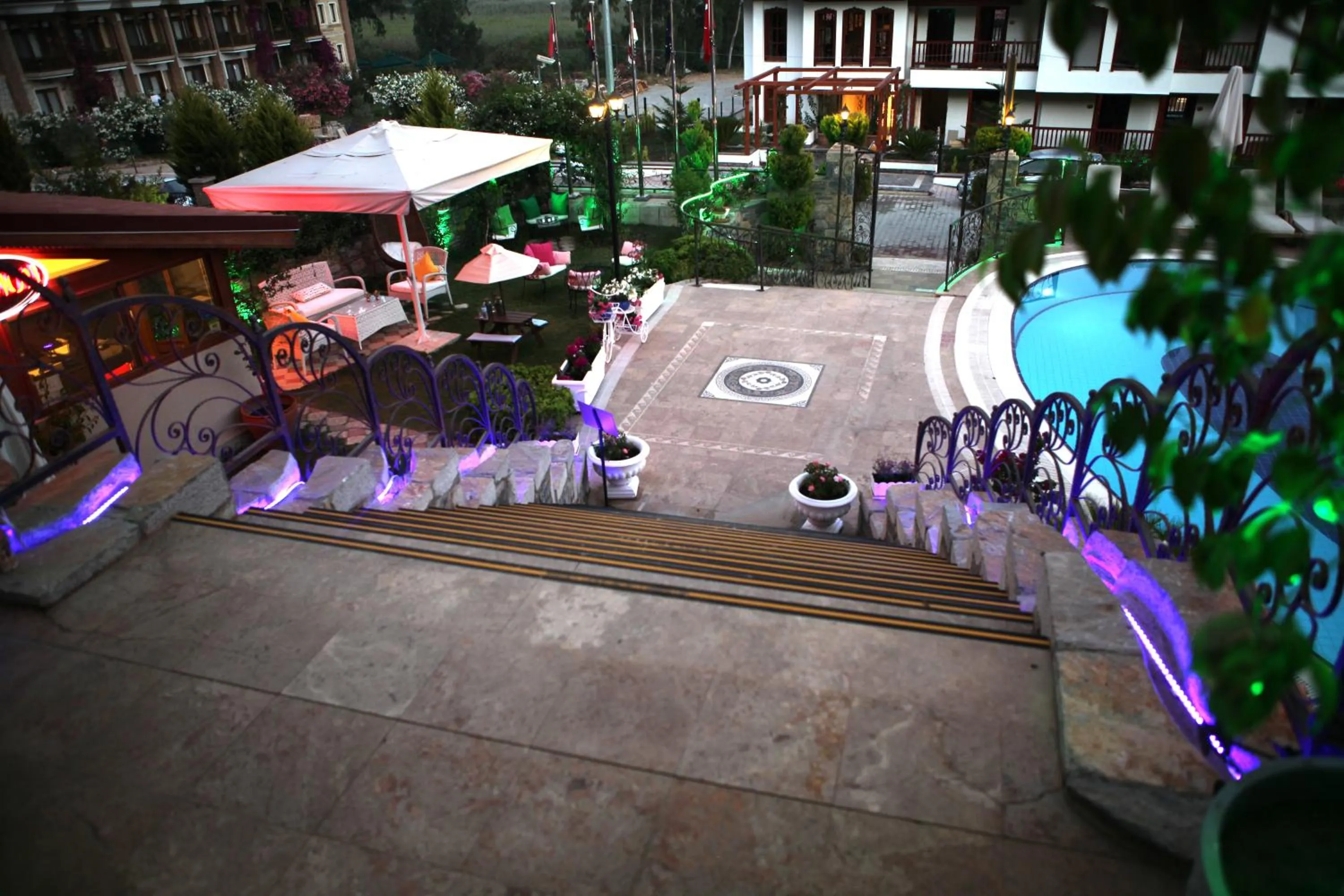 Decorative detail in Mervehan Residence