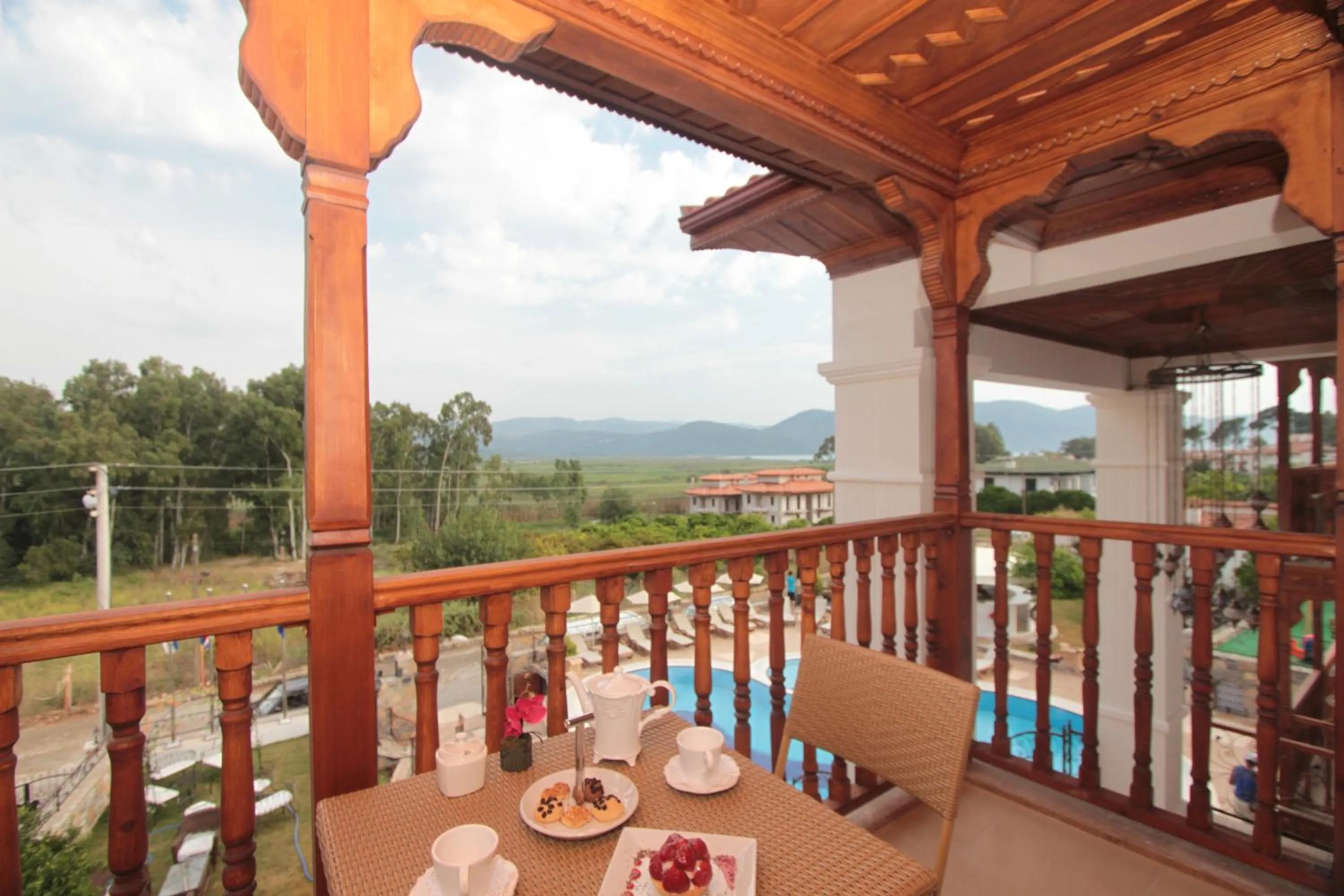 Decorative detail in Mervehan Residence