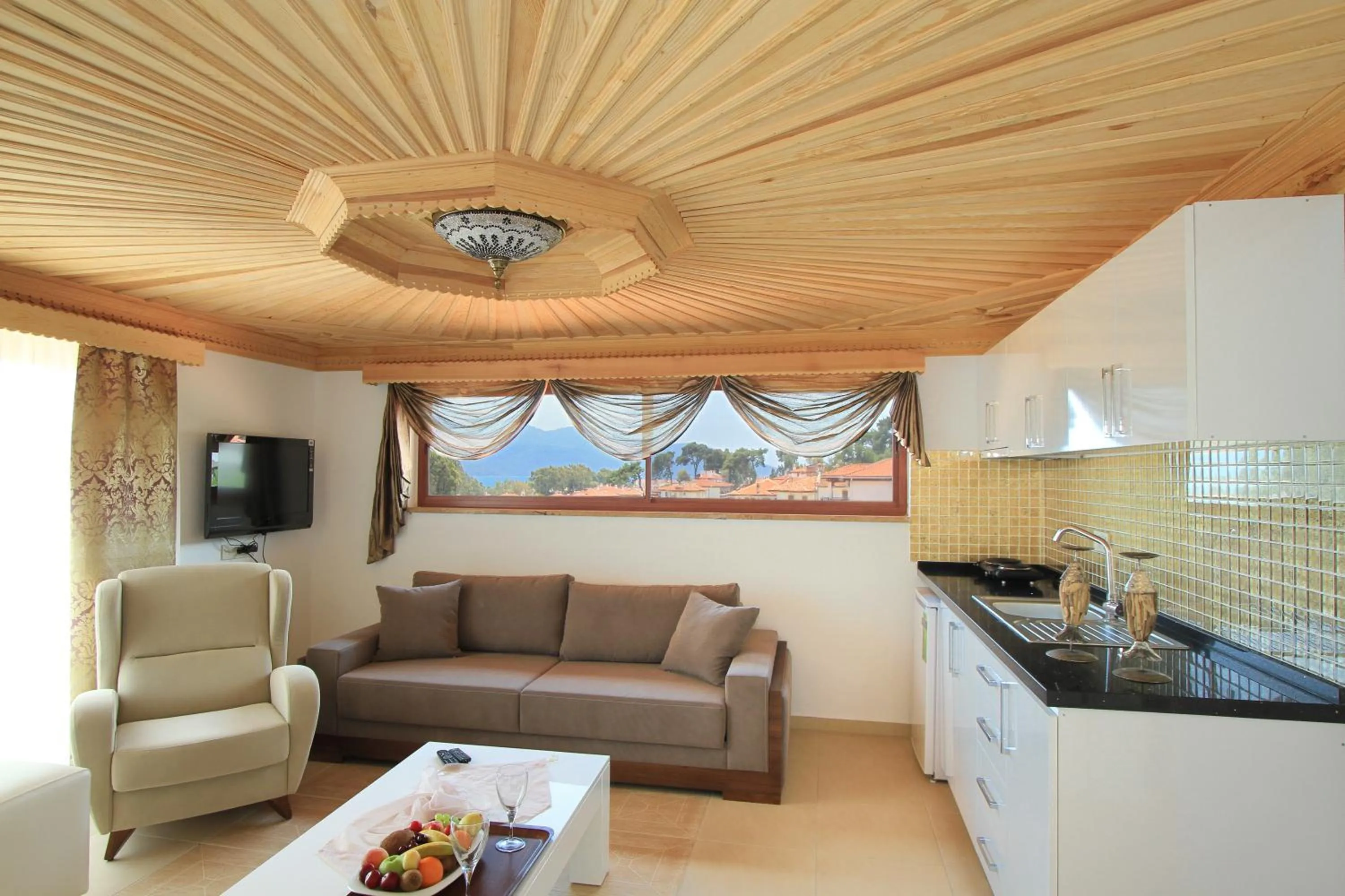 Photo of the whole room in Mervehan Residence