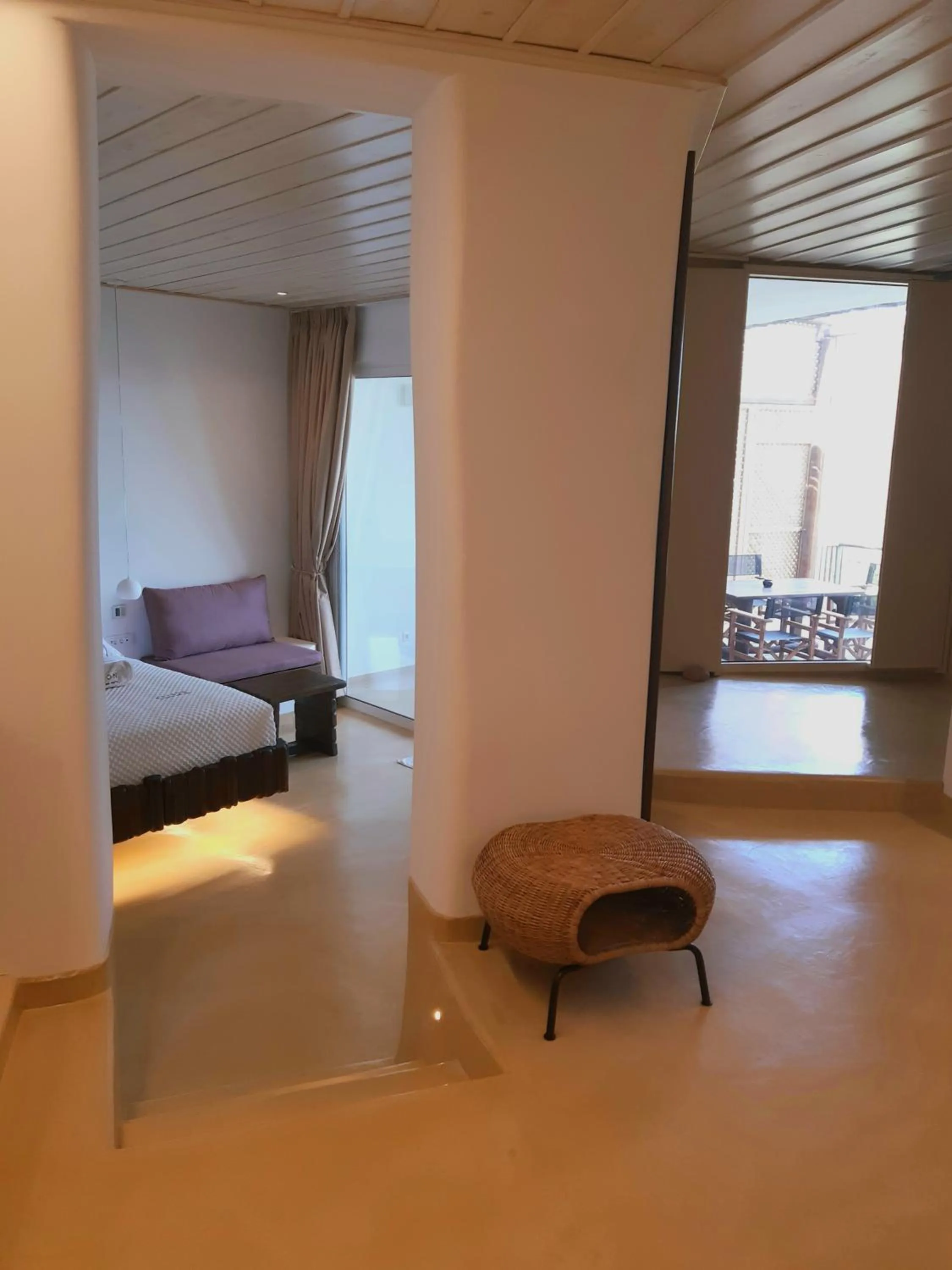 Photo of the whole room in KLIDON Dreamy Living Suites