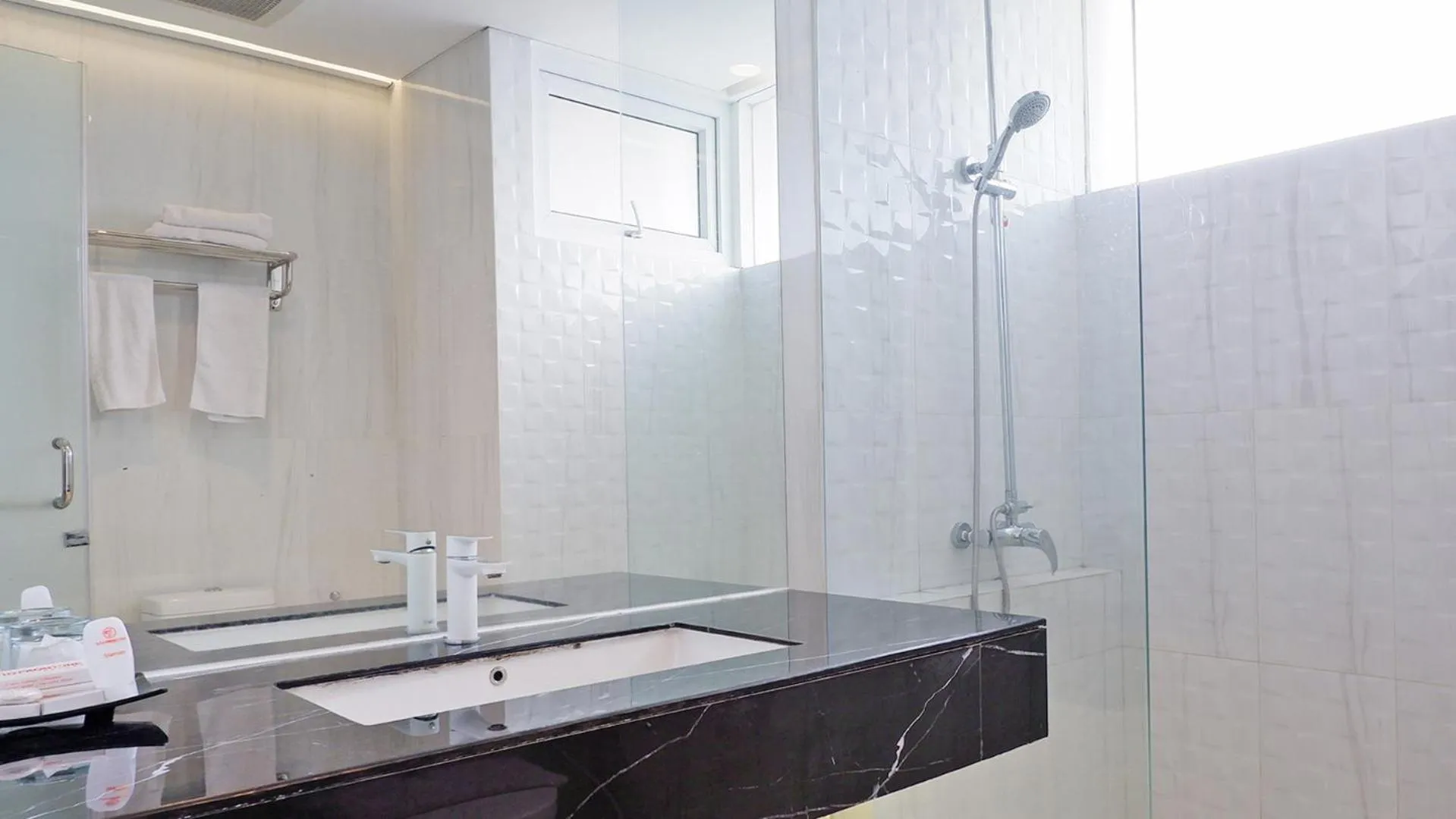 Front One Resort Magelang