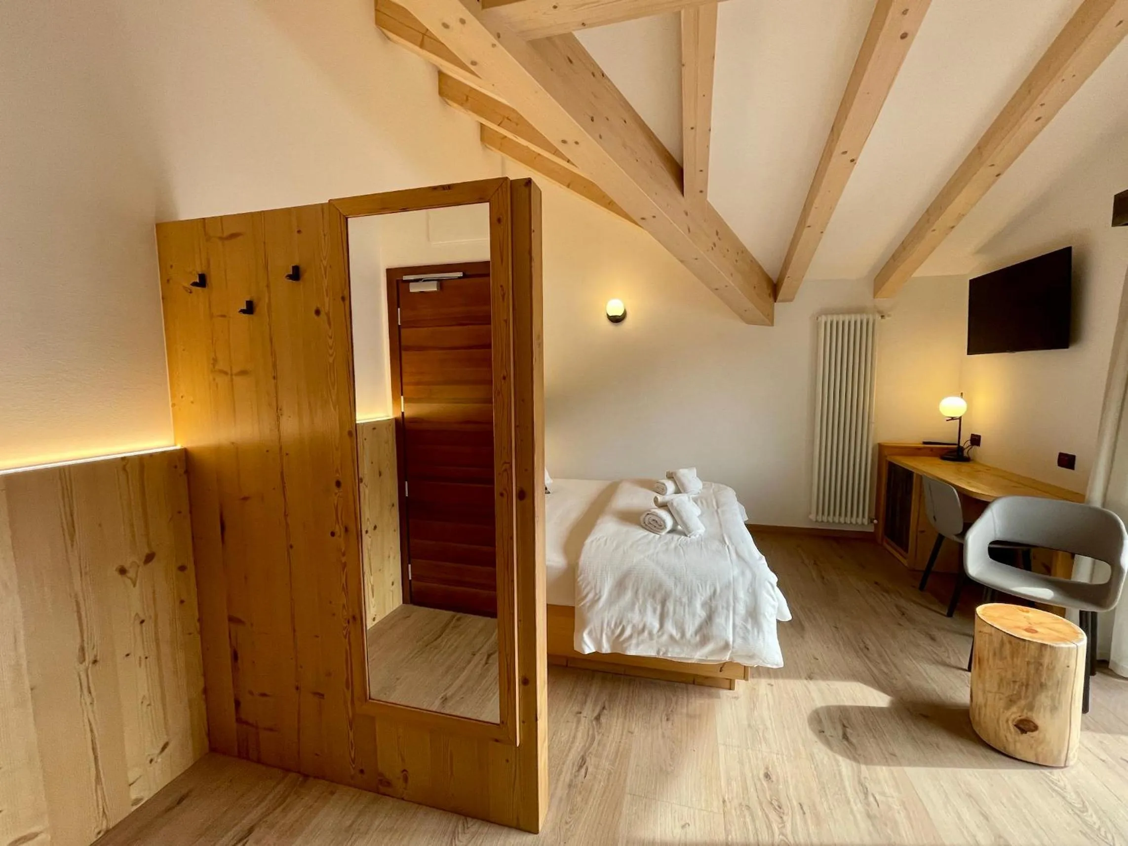 Bedroom, Bed in Hotel Stella Alpina