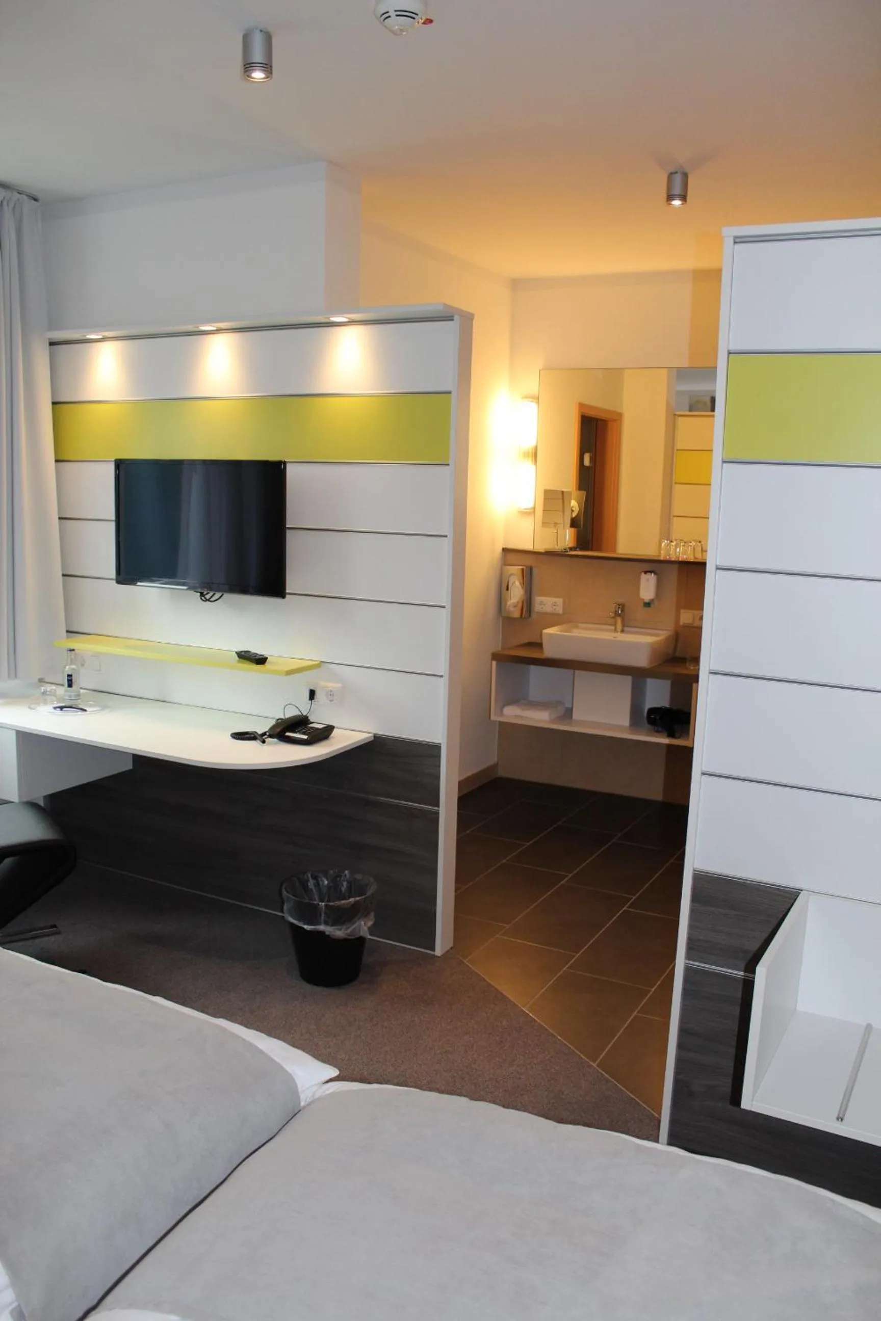 Photo of the whole room, Bed in Hotel Ripken