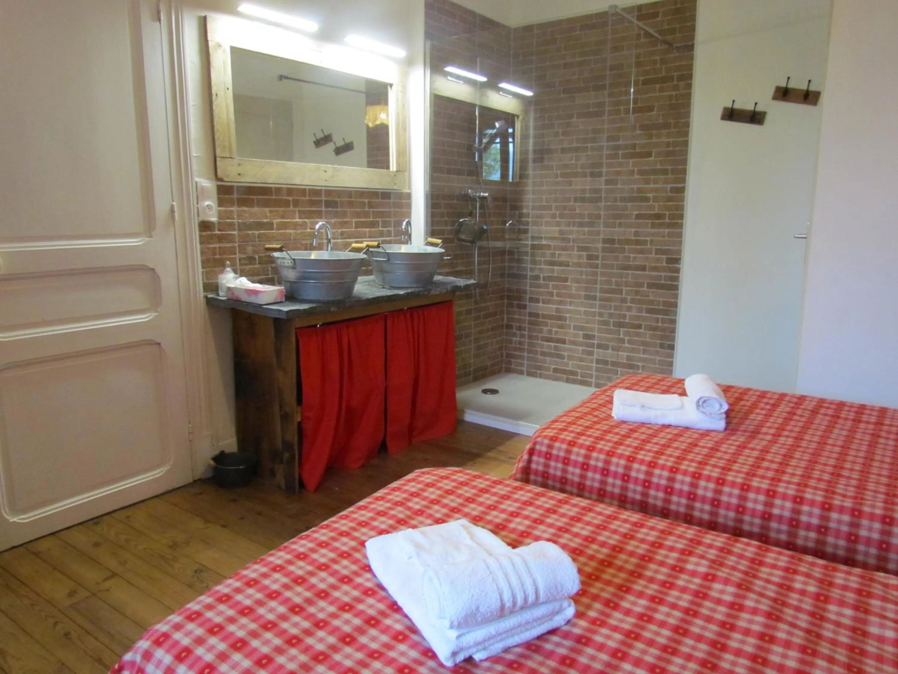 Bed in Le domaine des 3 marmottes Chambres d' hôtes