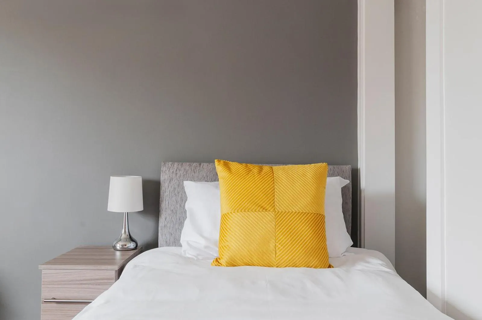 Bed in Dalkeith Three Bed Two Bath Apartment