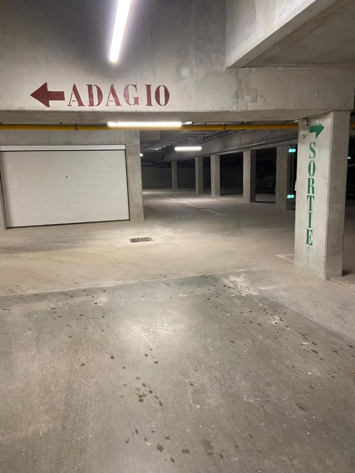 Parking in City Rosa