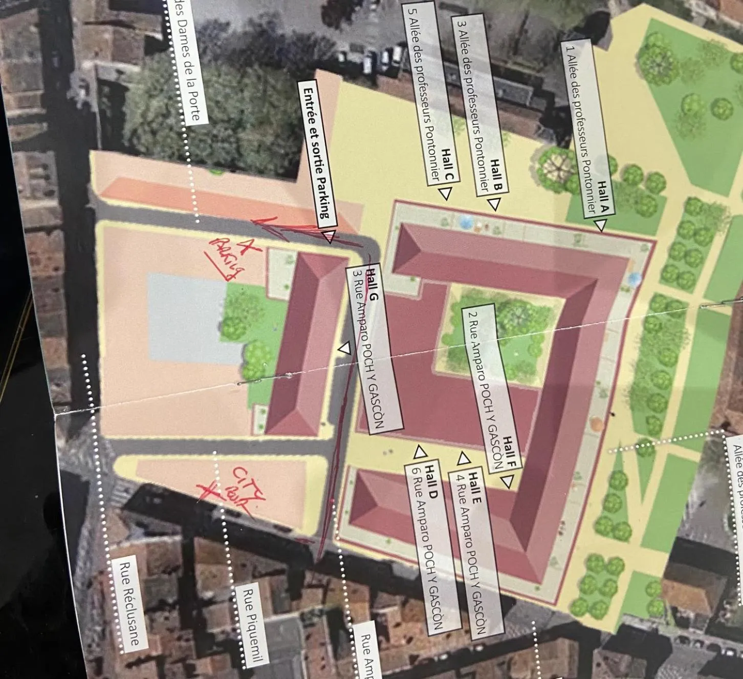 Parking in City Rosa