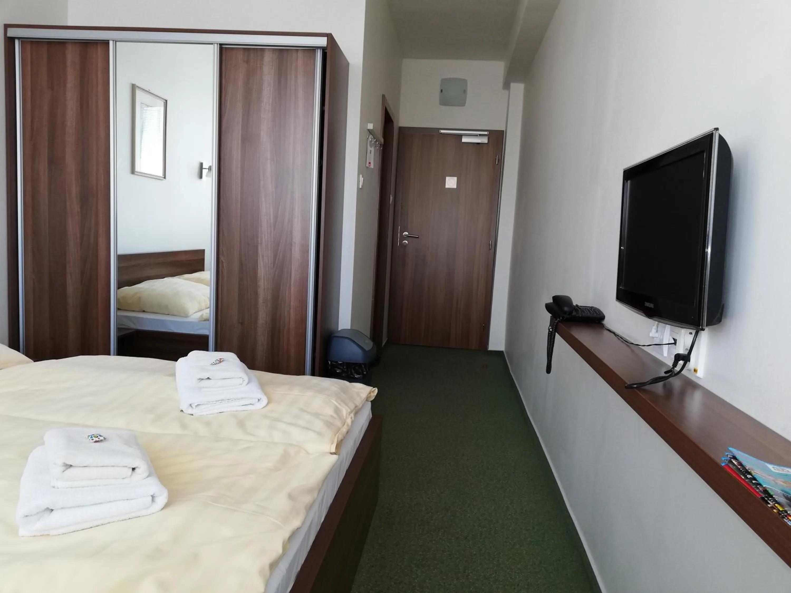 Bedroom, Bed in Hotel Klar