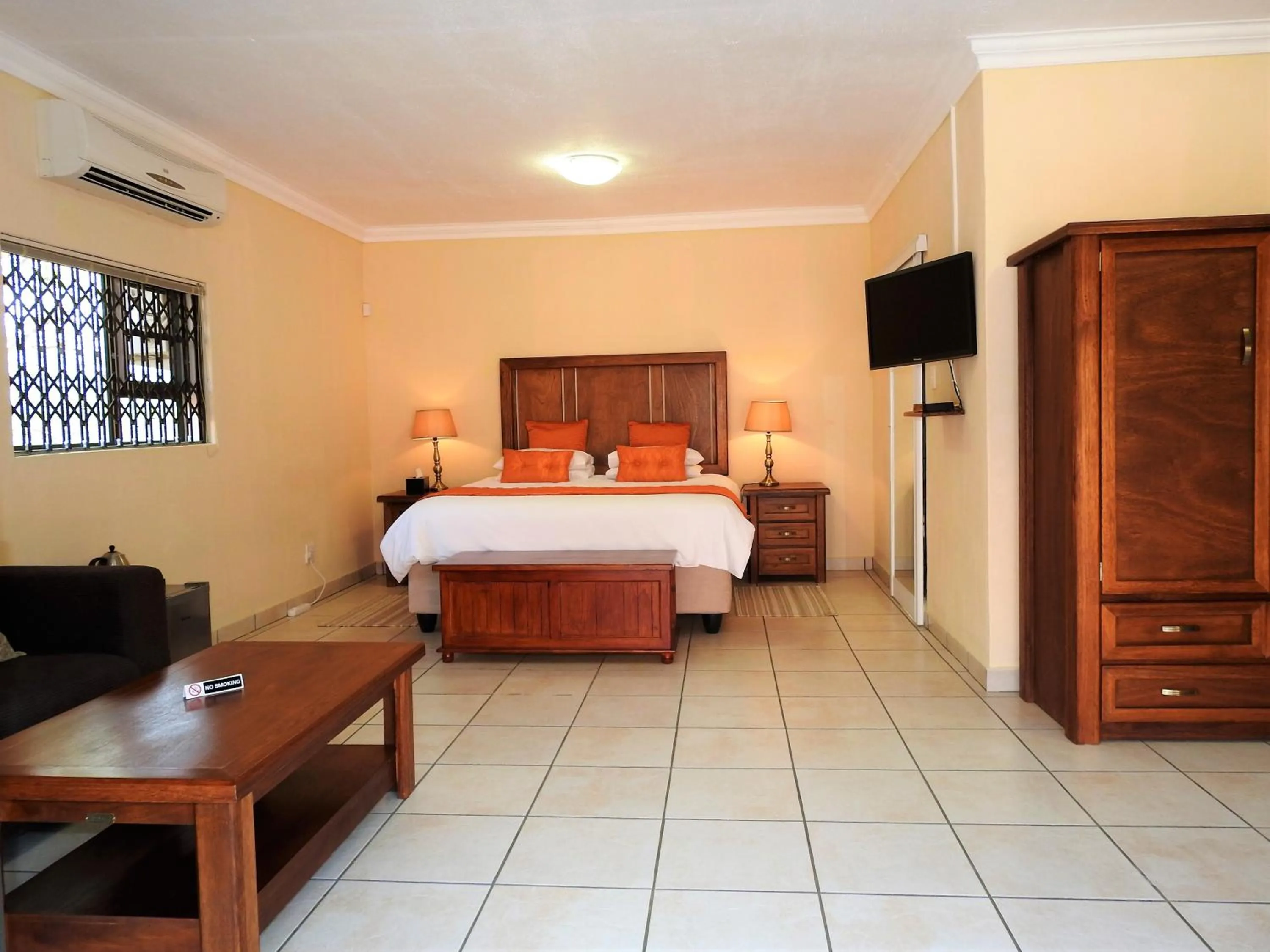 Bedroom, Bed in Ubuntu Bed and Breakfast